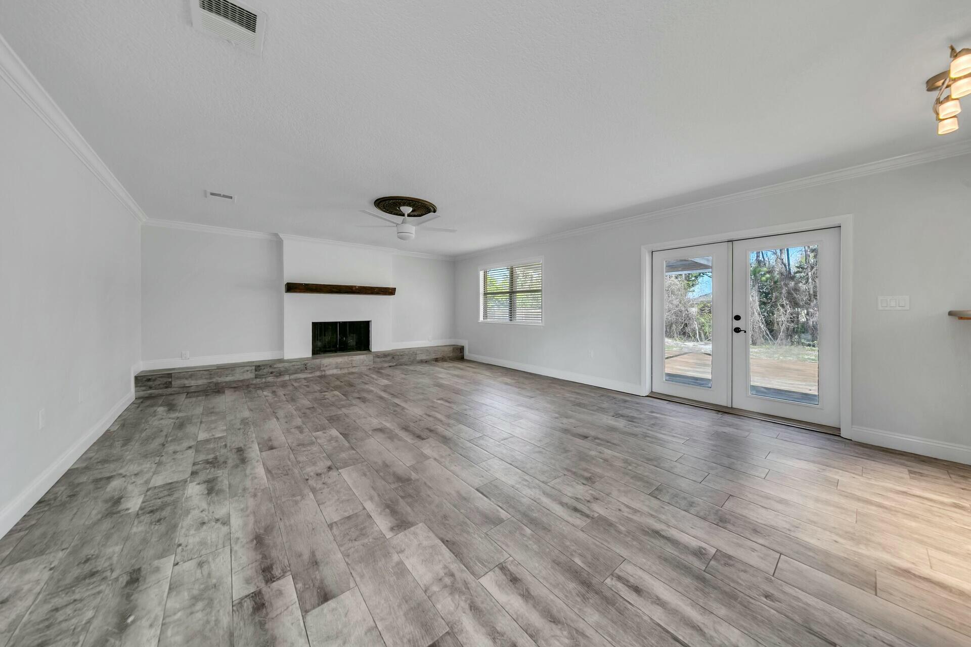 KELL-AIRE GARDENS - Residential