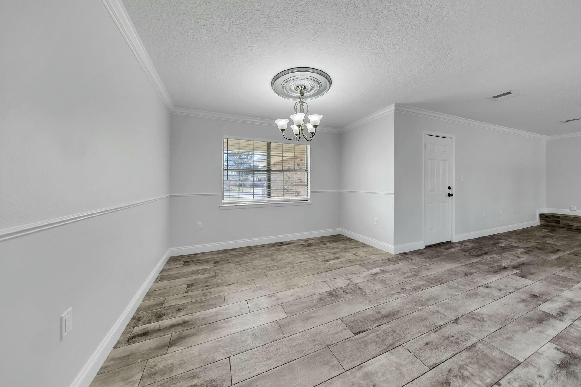 KELL-AIRE GARDENS - Residential
