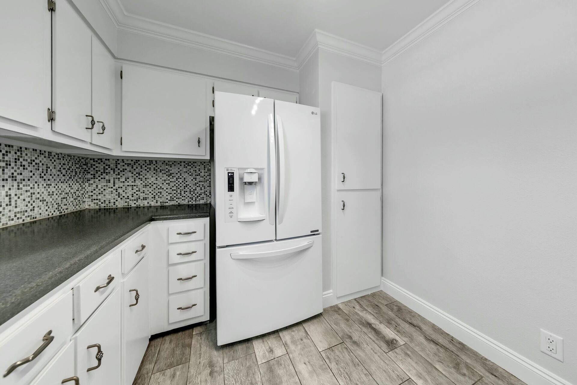 KELL-AIRE GARDENS - Residential