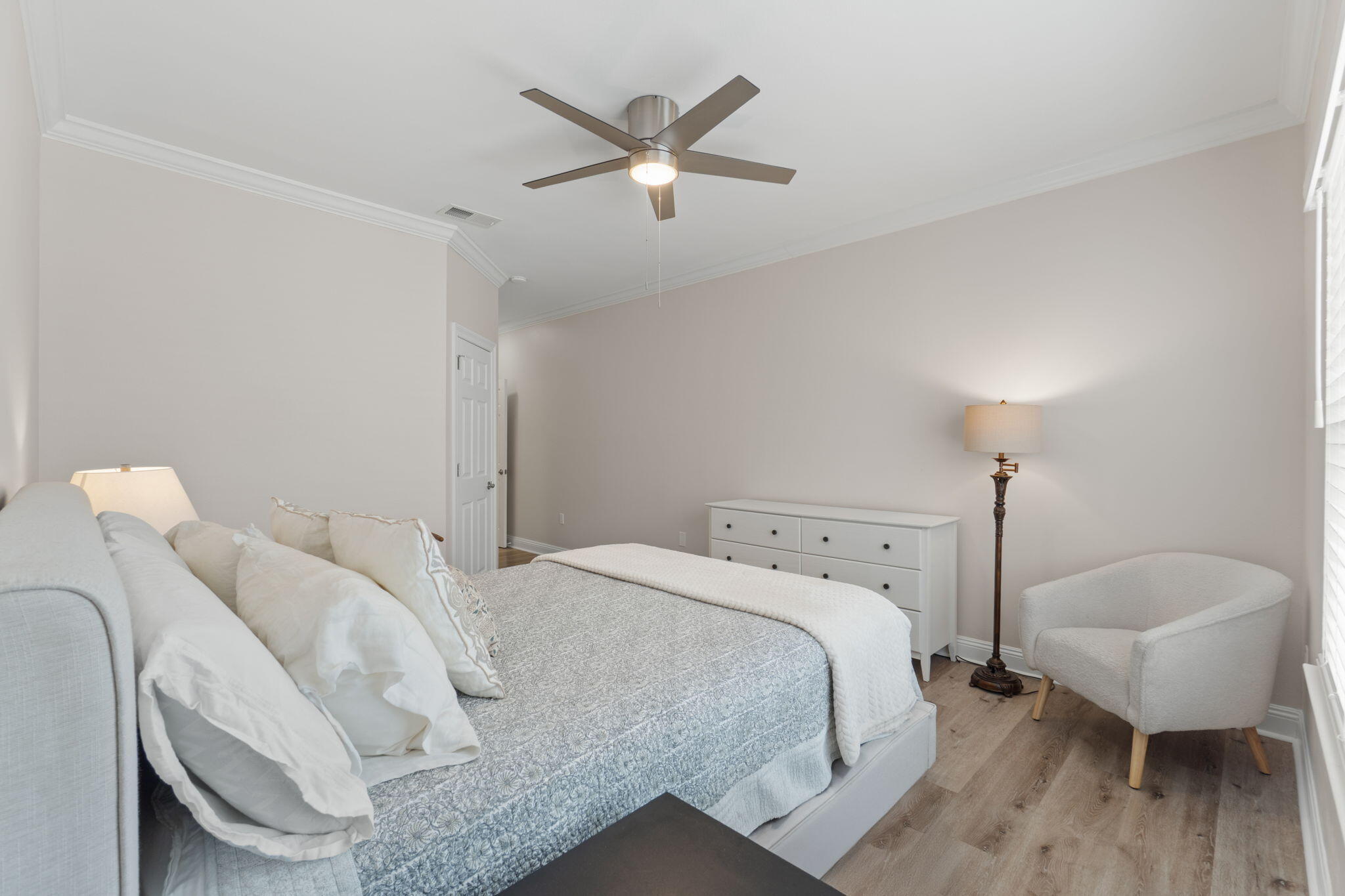 WALTON OAKS TOWNHOMES - Residential