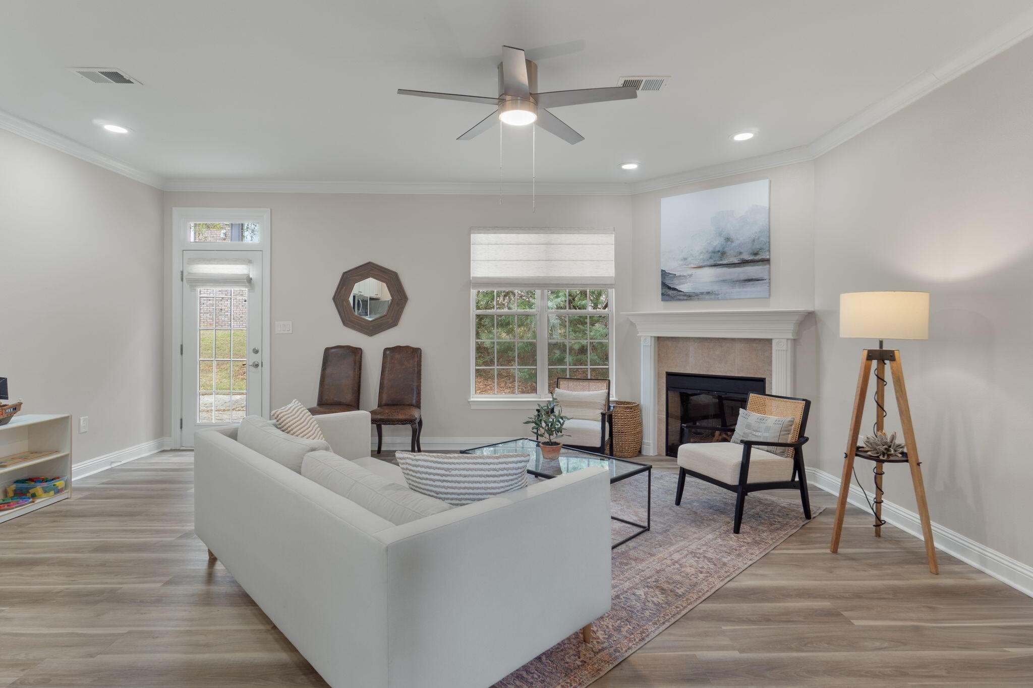 WALTON OAKS TOWNHOMES - Residential