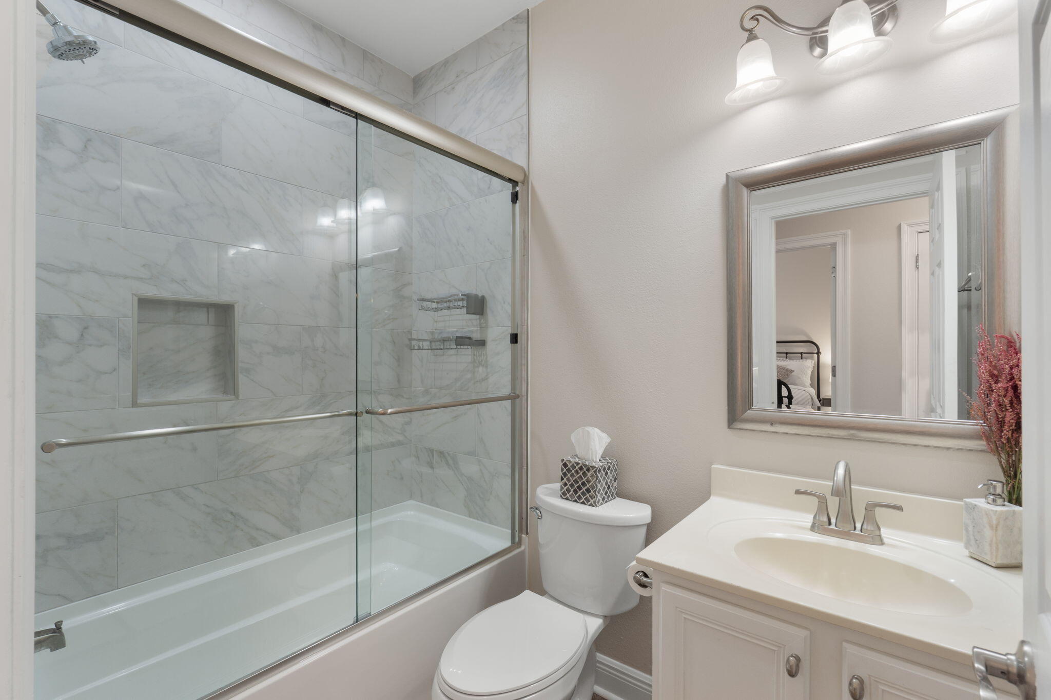 WALTON OAKS TOWNHOMES - Residential