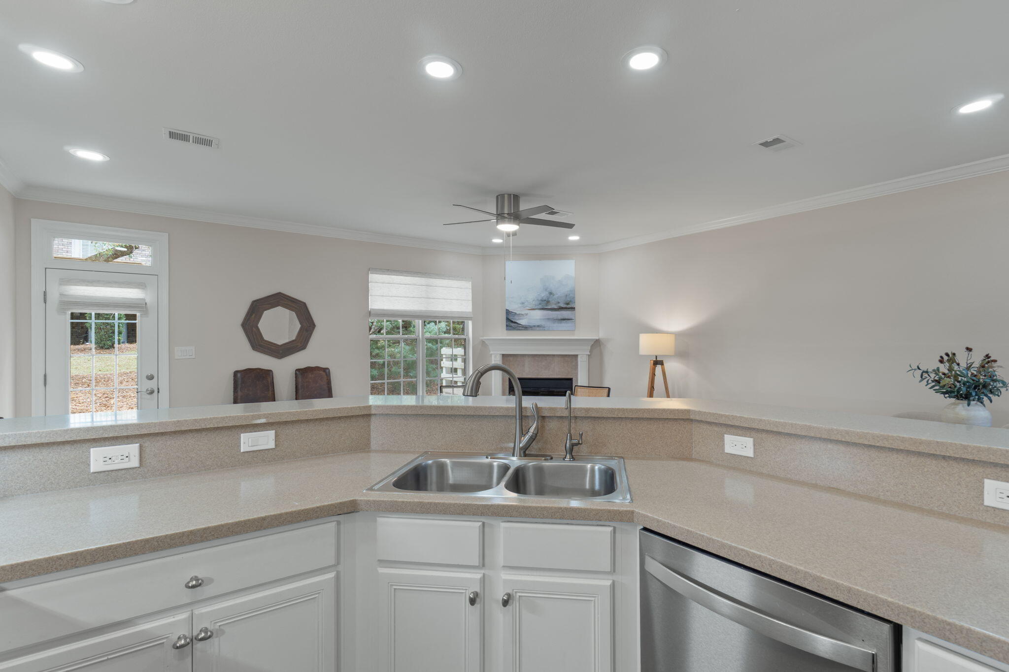WALTON OAKS TOWNHOMES - Residential
