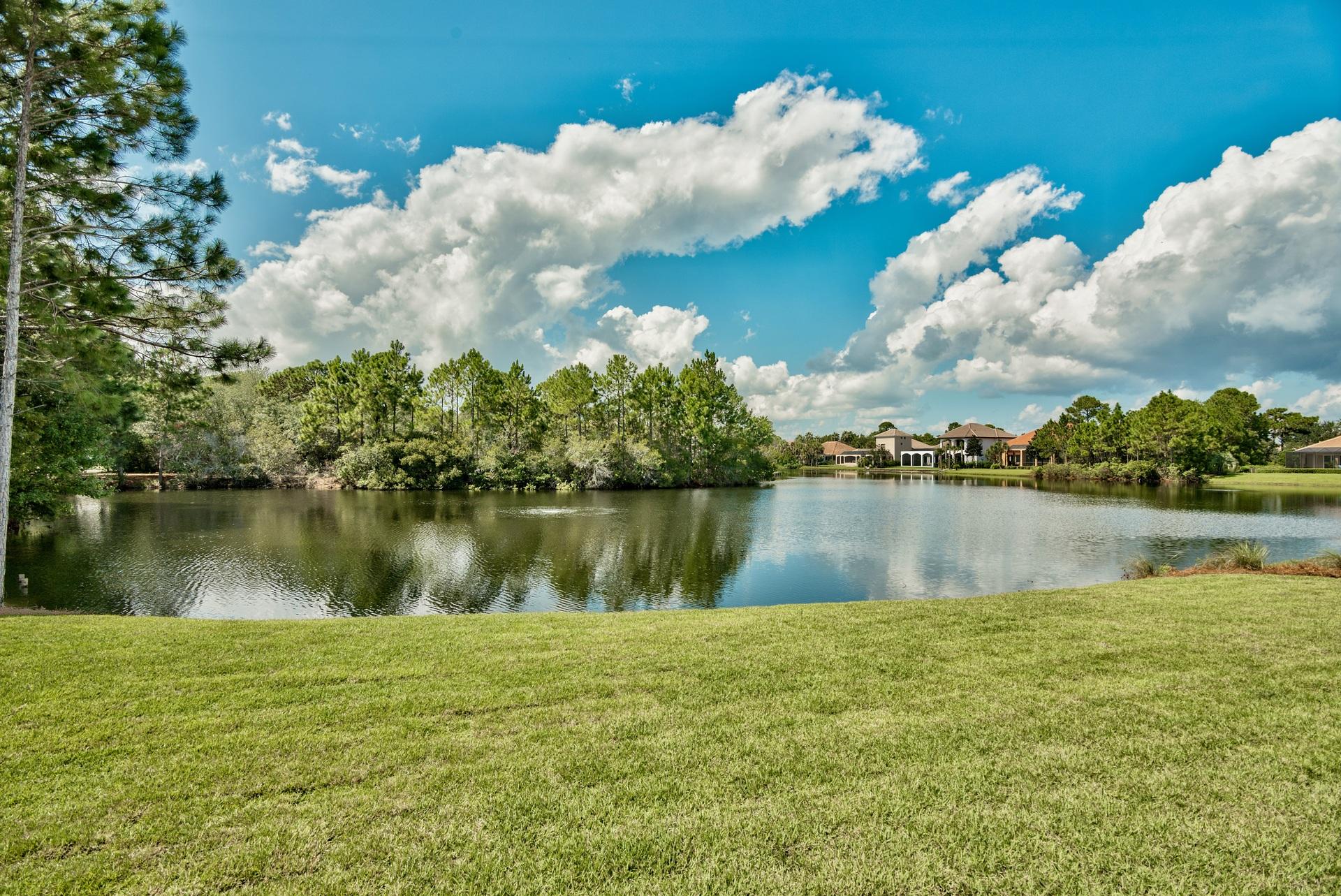 REGATTA BAY COMMODORE POINT - Residential