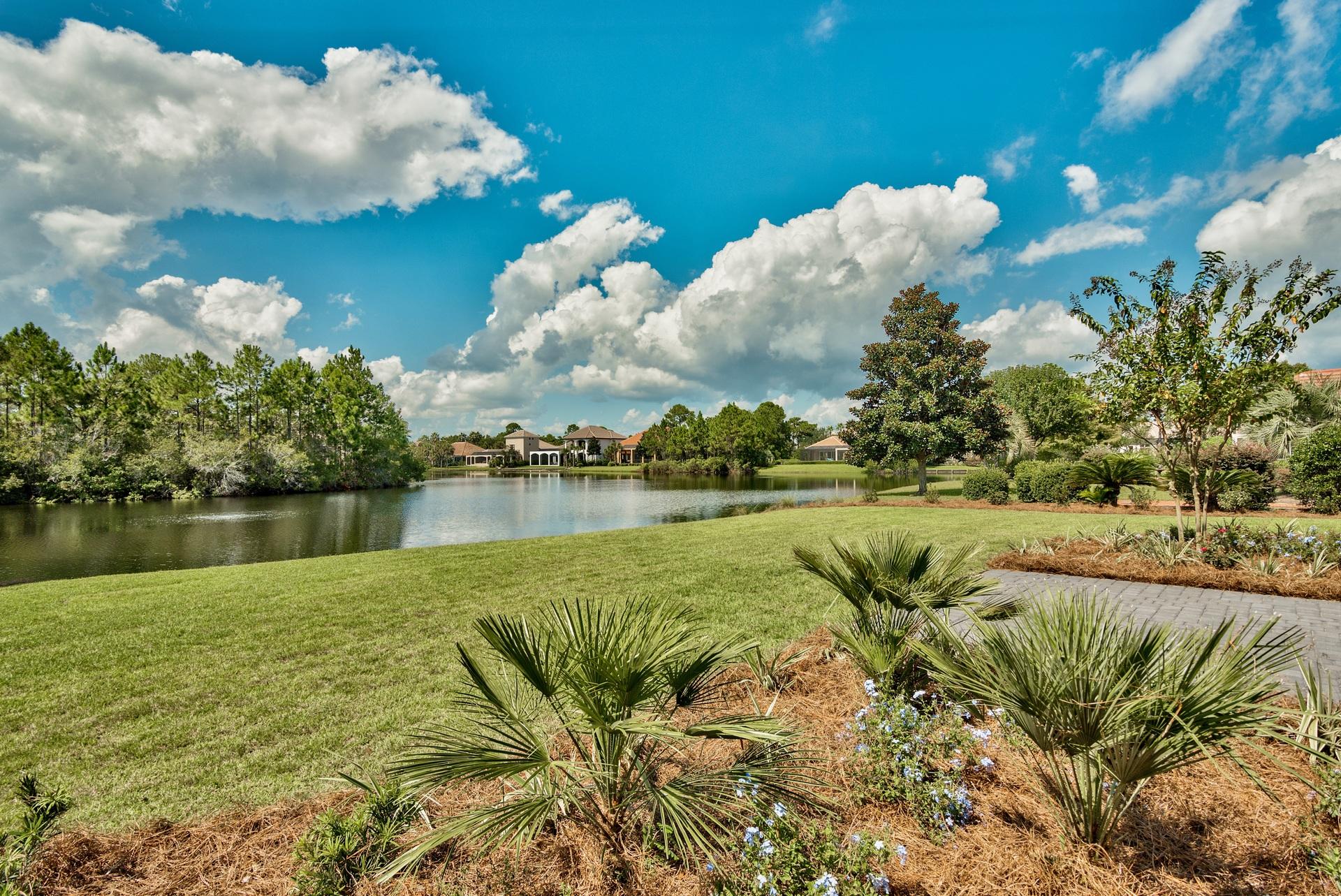 REGATTA BAY COMMODORE POINT - Residential