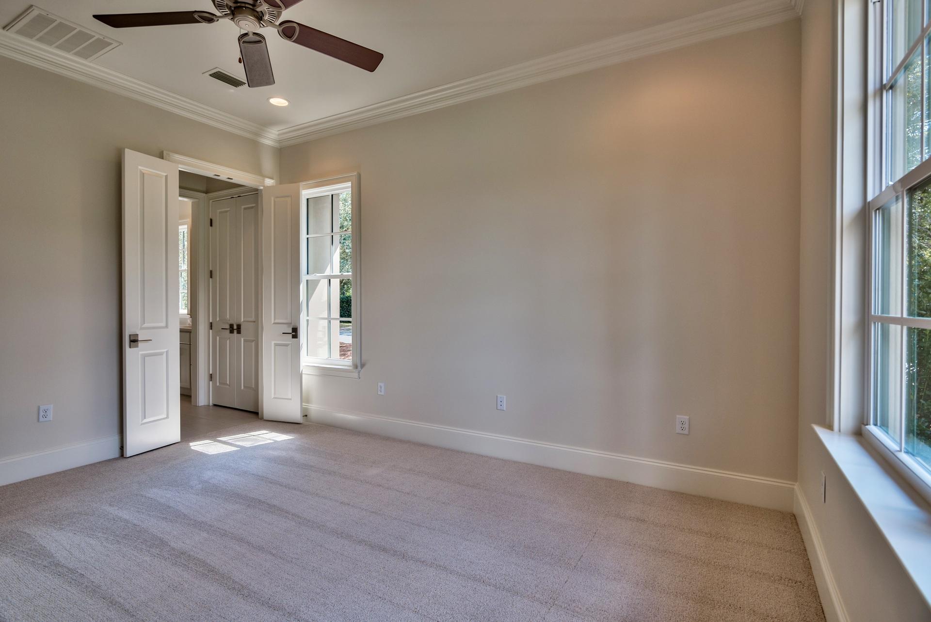 REGATTA BAY COMMODORE POINT - Residential
