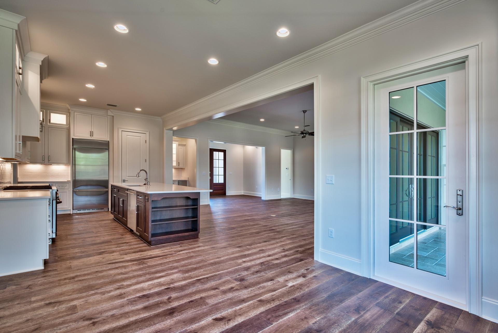 REGATTA BAY COMMODORE POINT - Residential