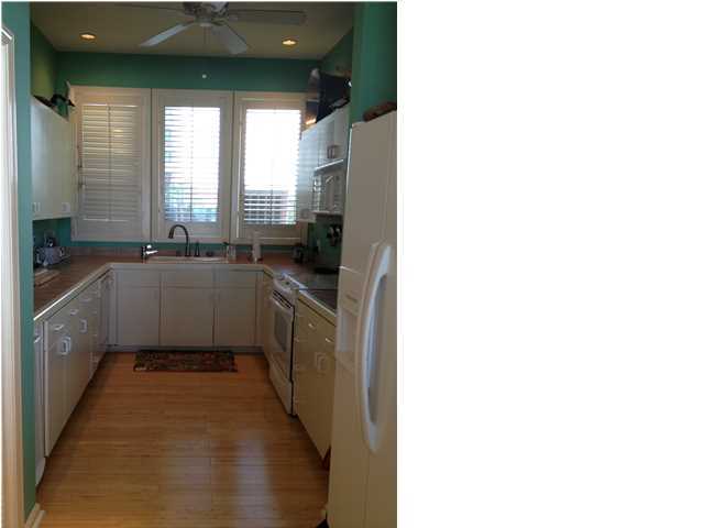 SANDESTIN BEACH VILLAS - Residential