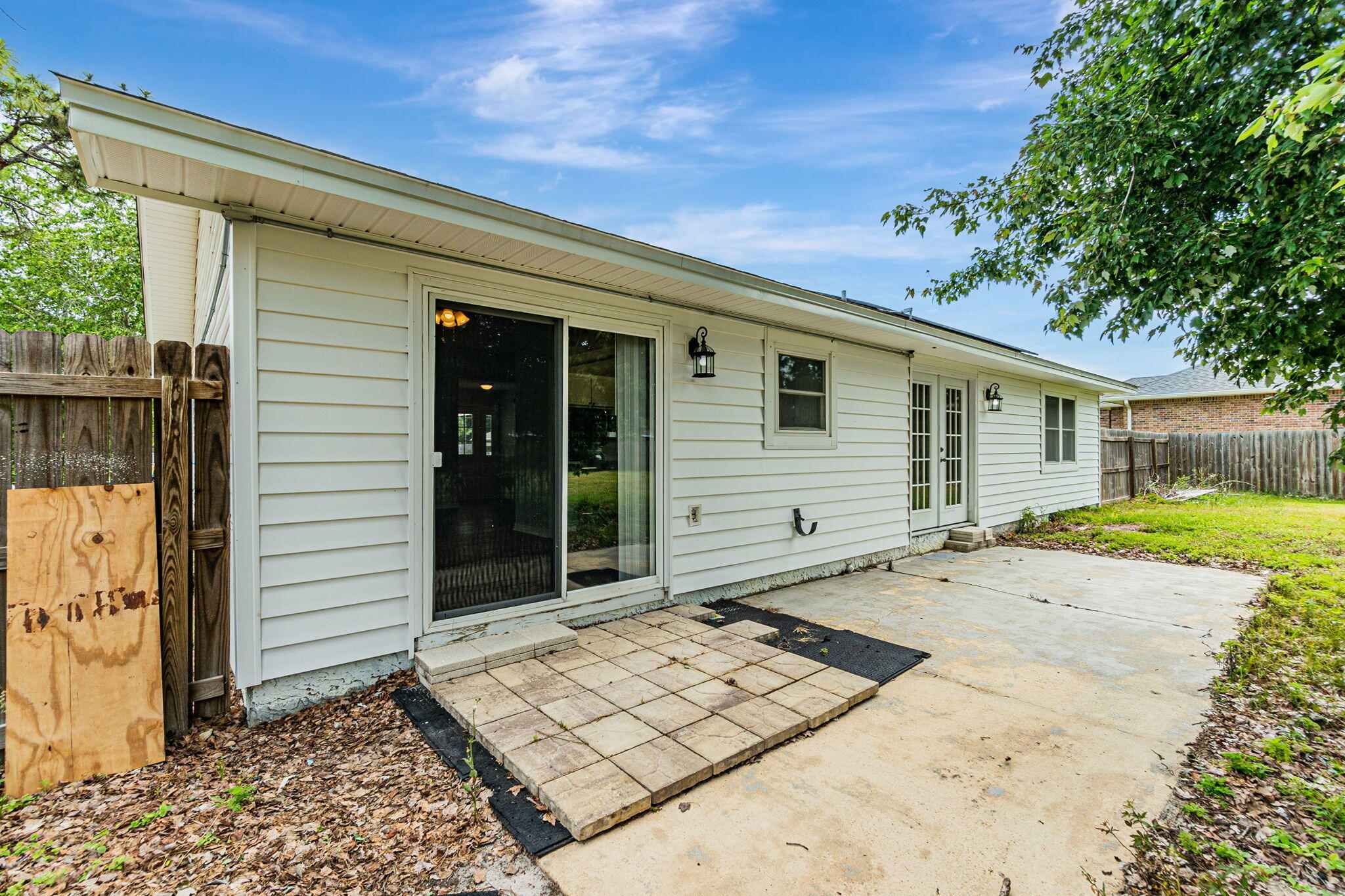 HOLLEY BY THE SEA - Residential