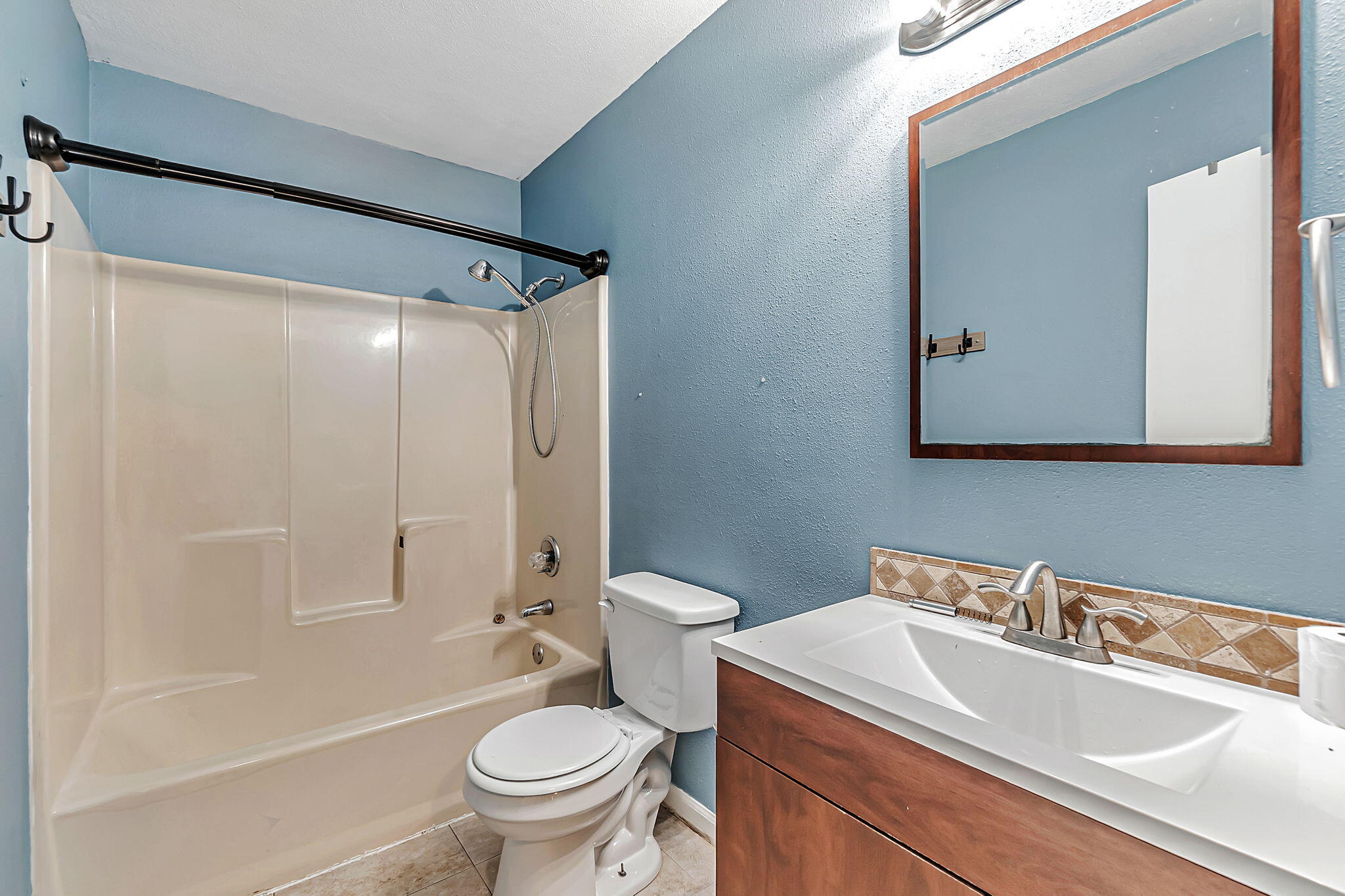 HOLLEY BY THE SEA - Residential