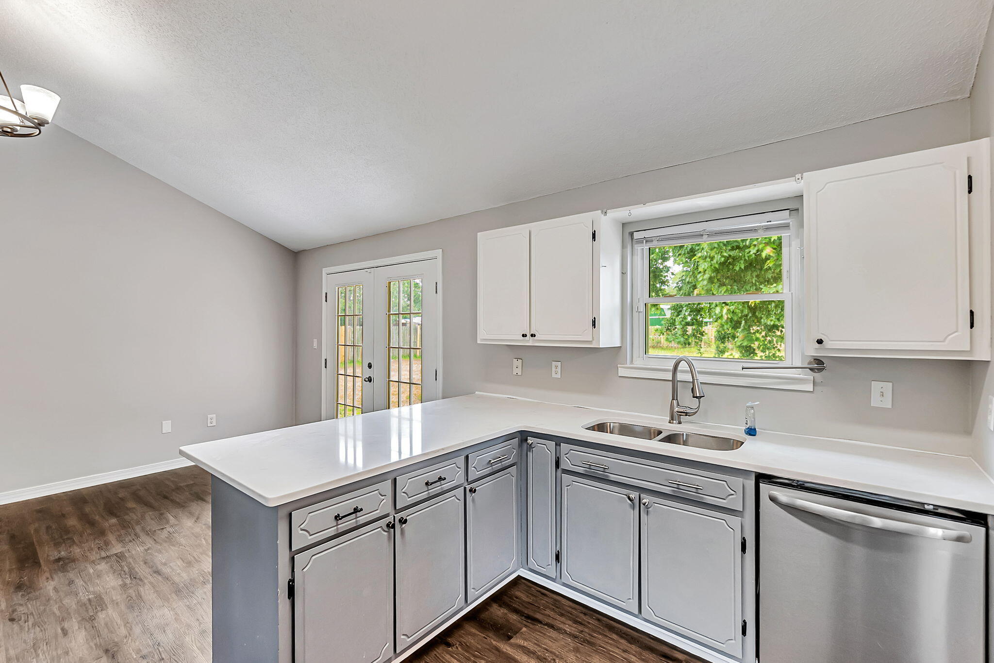 HOLLEY BY THE SEA - Residential