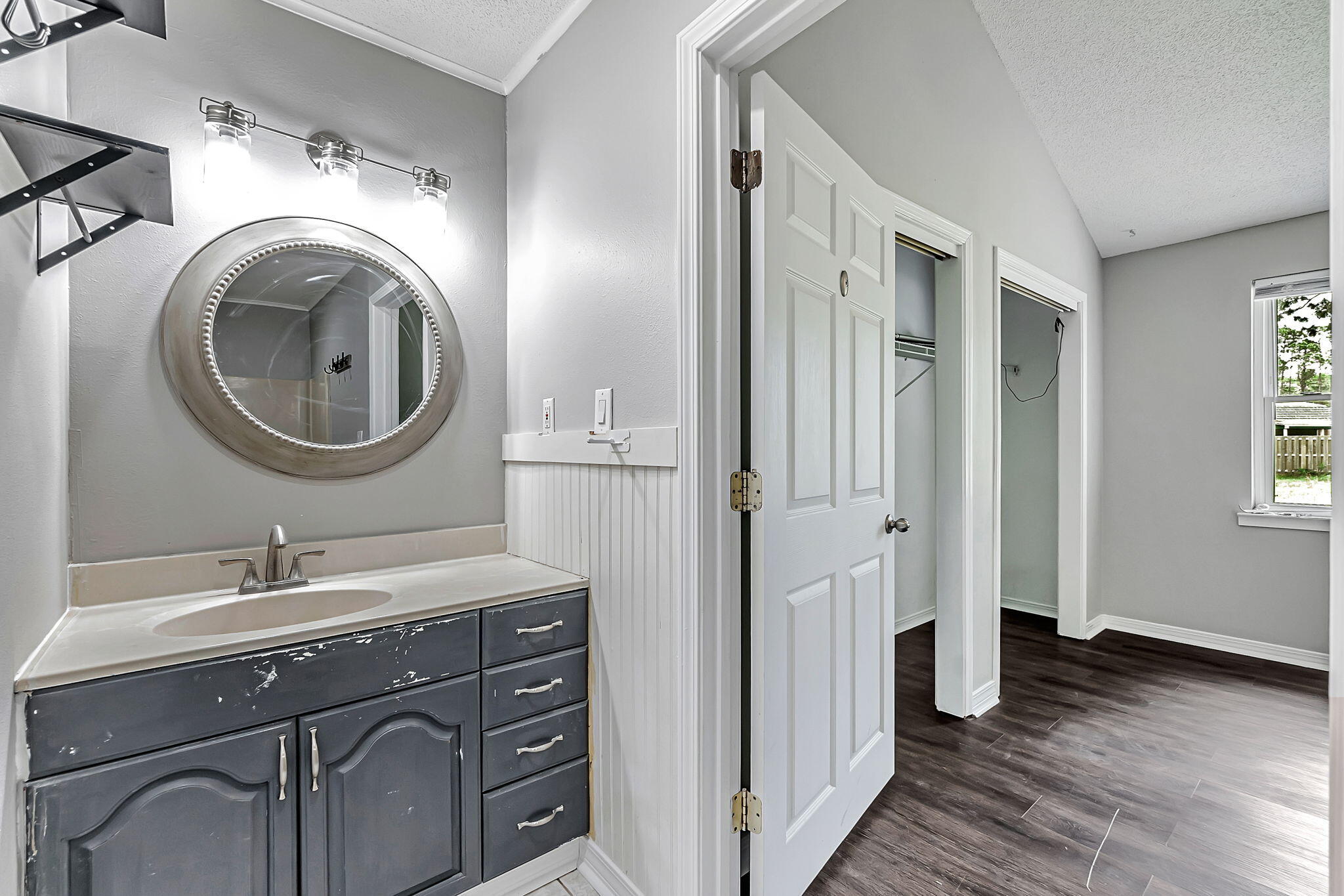 HOLLEY BY THE SEA - Residential