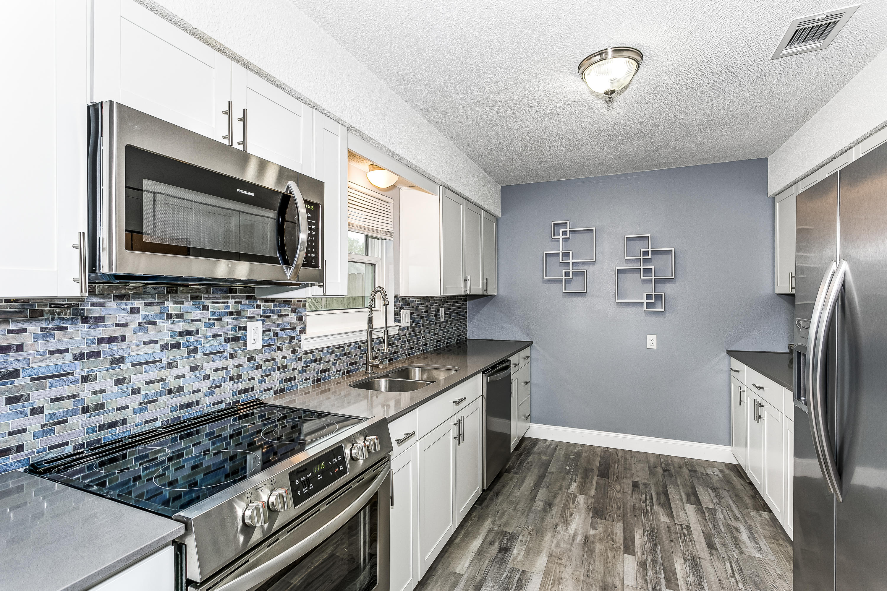 VALLEY T/H - Residential