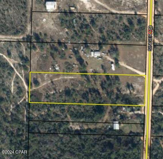 NO RECORDED SUBDIVISION - Land