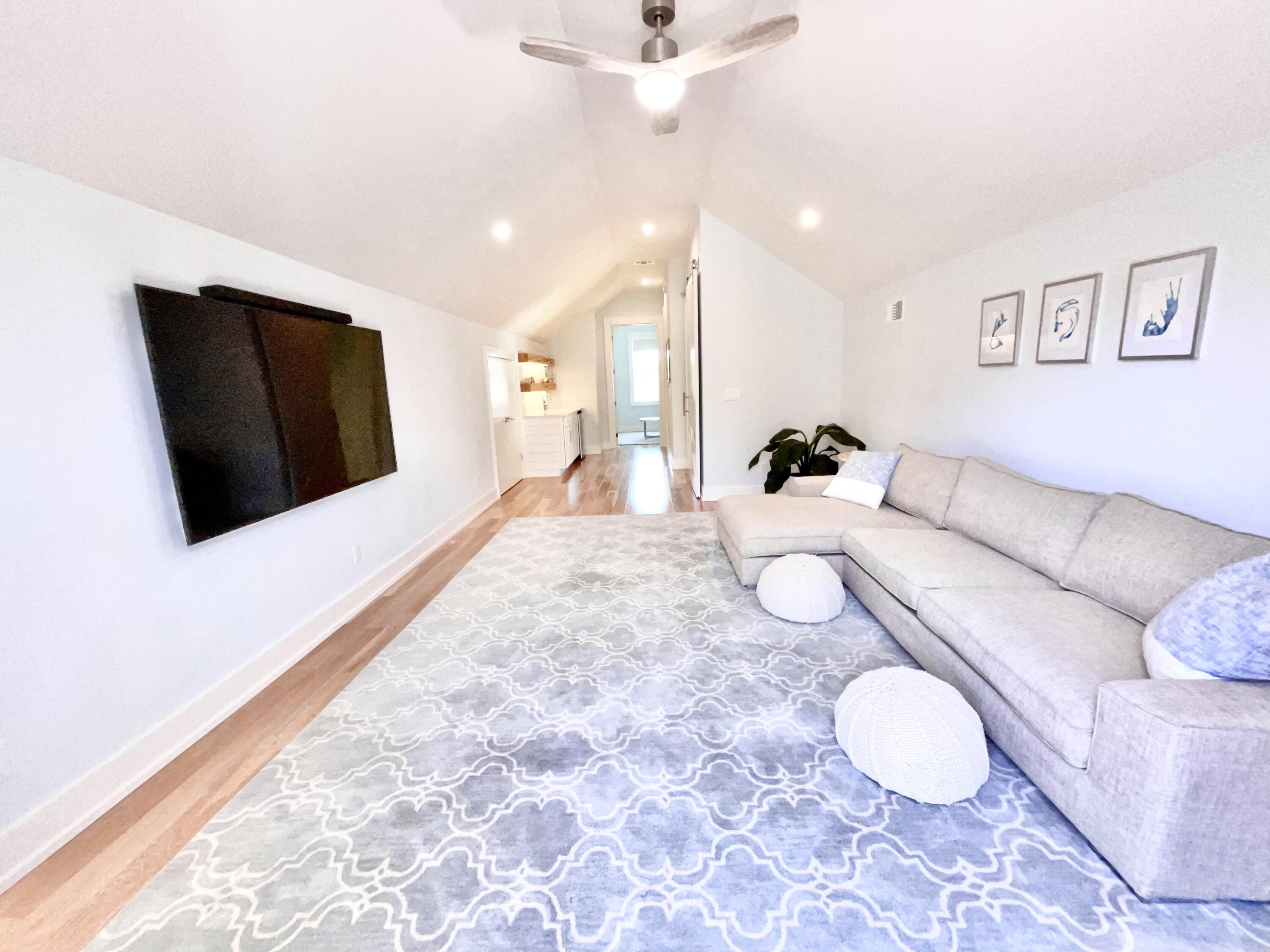 SHADOW PINES - Residential