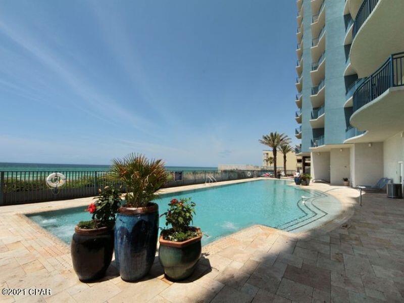 Sterling Breeze - Residential