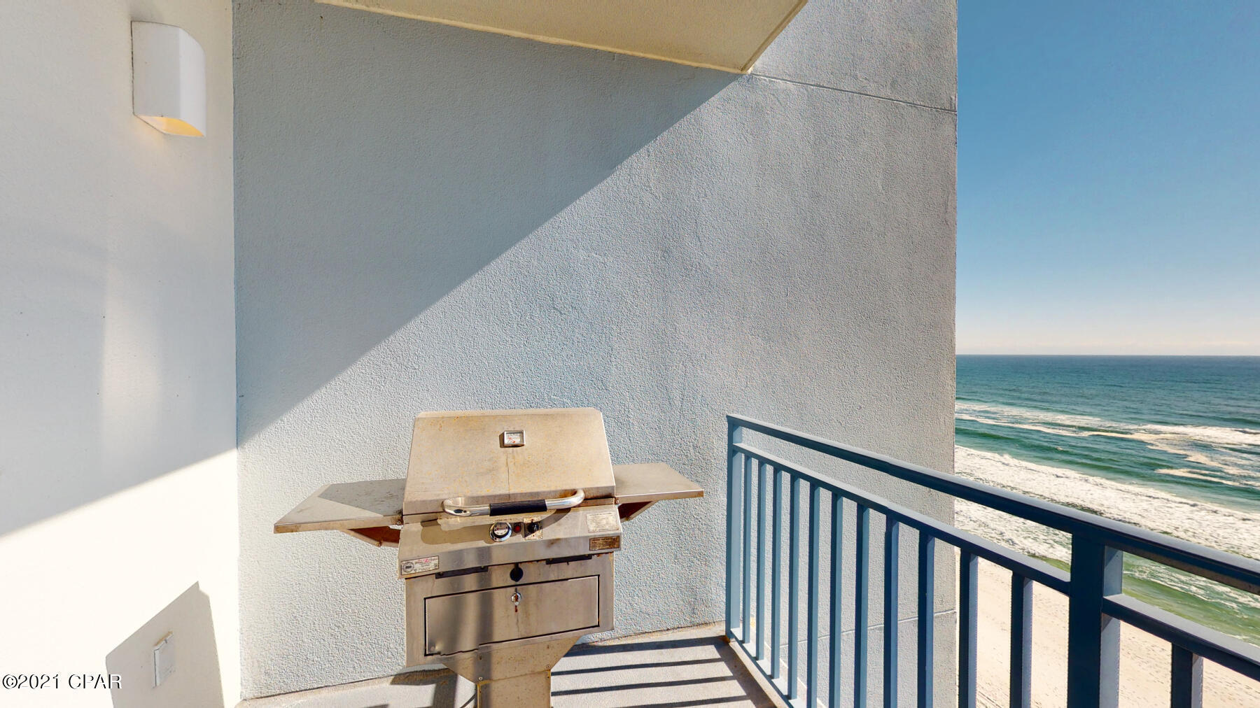 Sterling Breeze - Residential