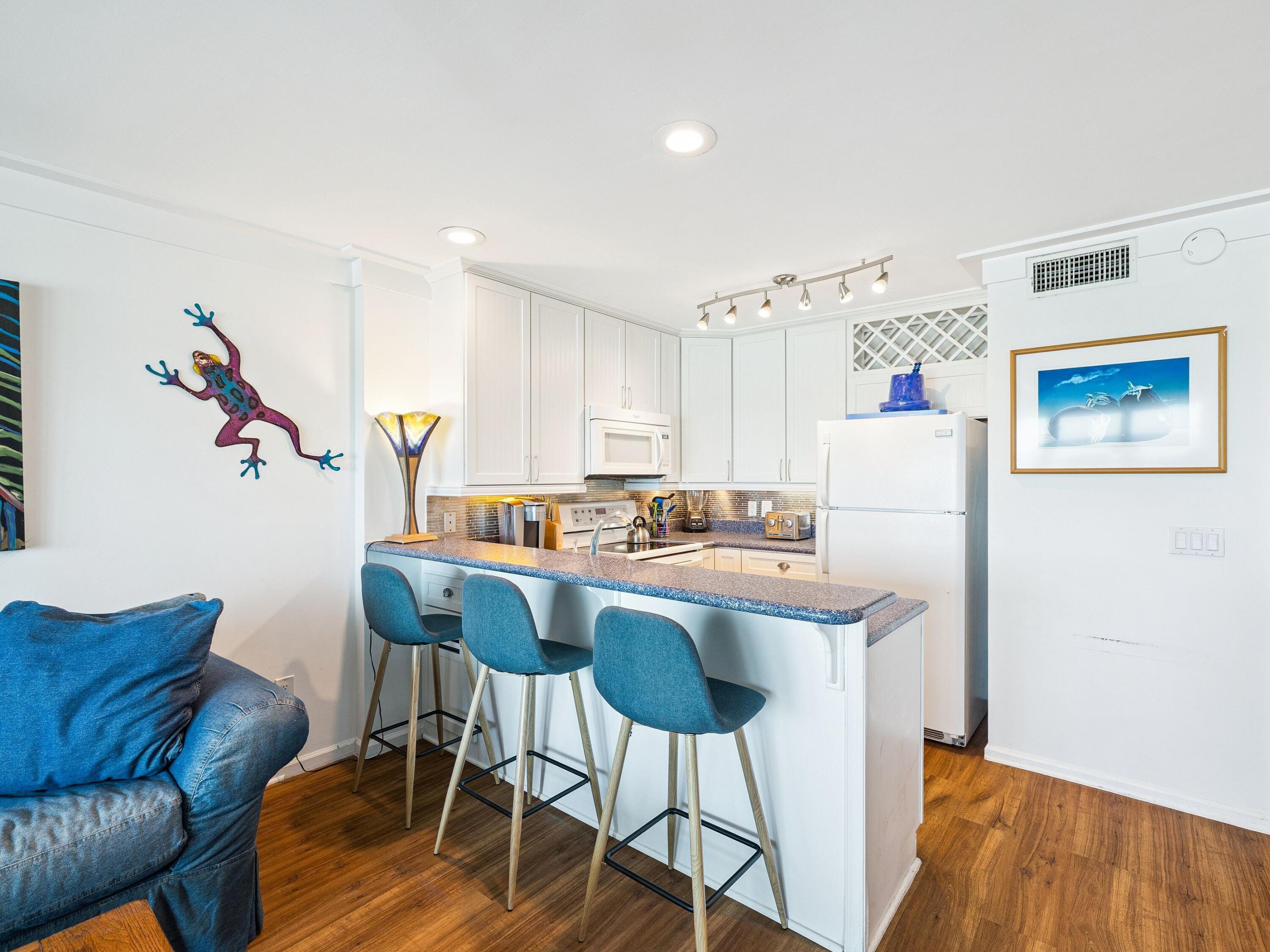 SEA MIST CONDO - Residential