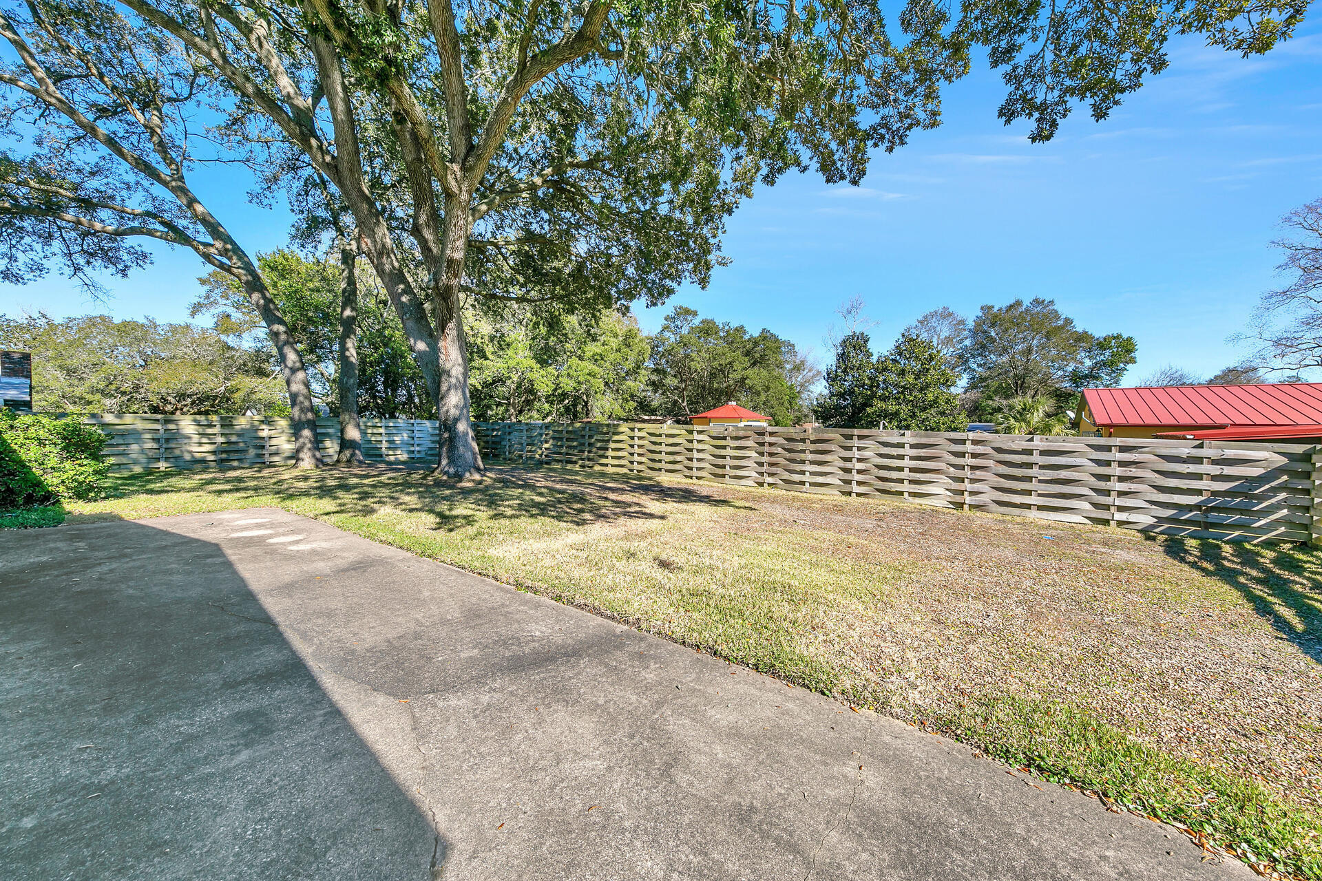 DONCASTER WOODS - Residential