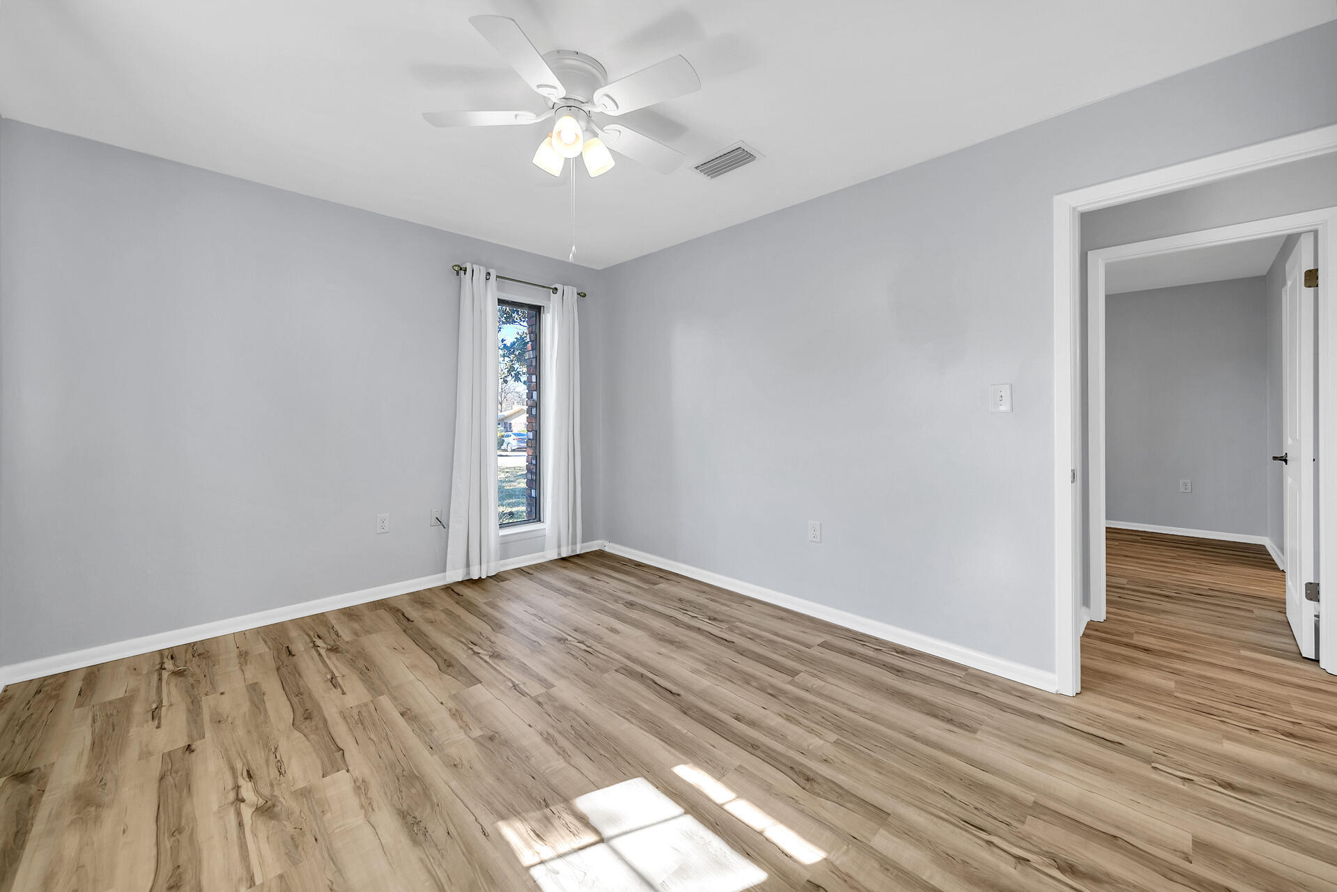 DONCASTER WOODS - Residential