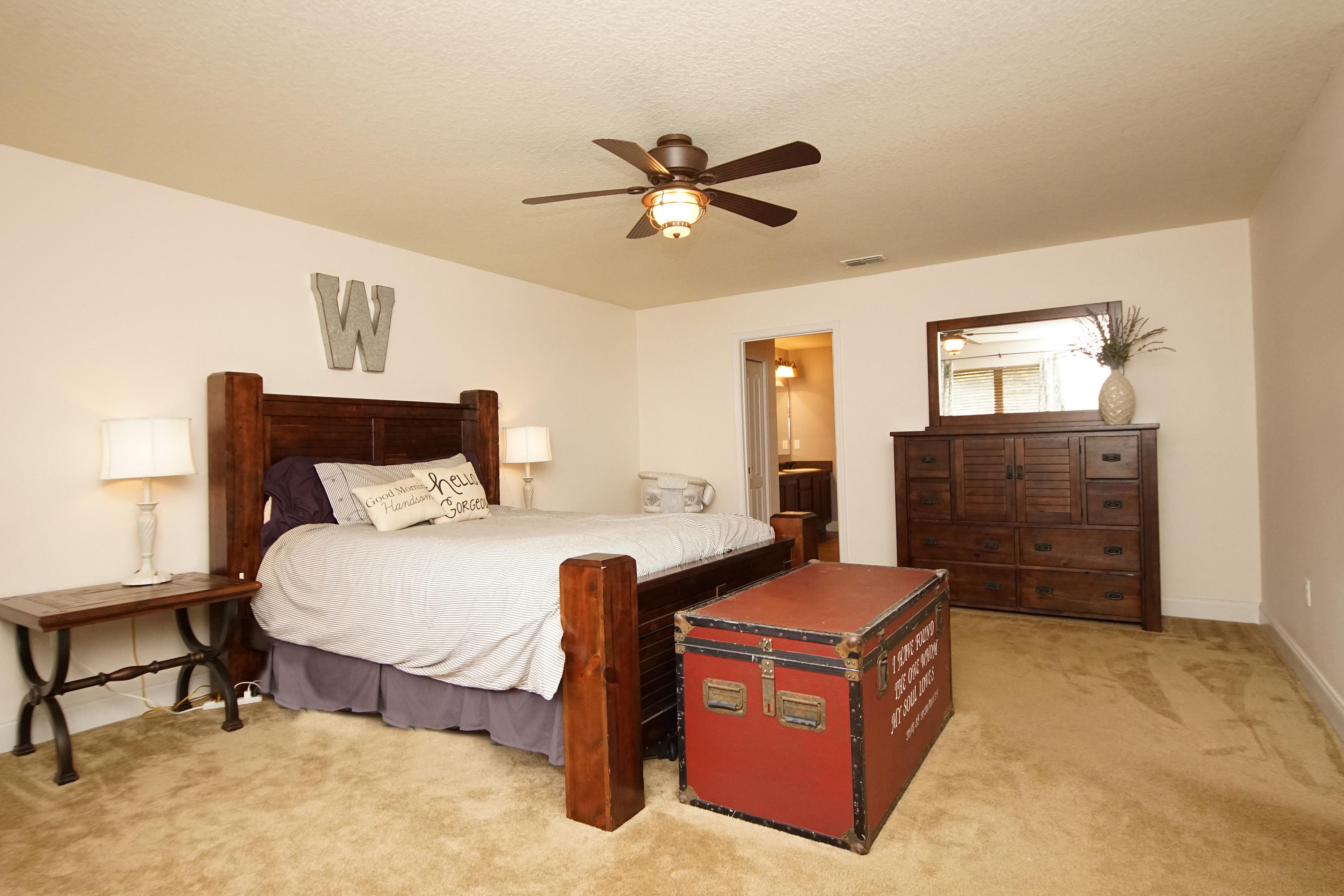 SILVER SPRINGS EST - Residential