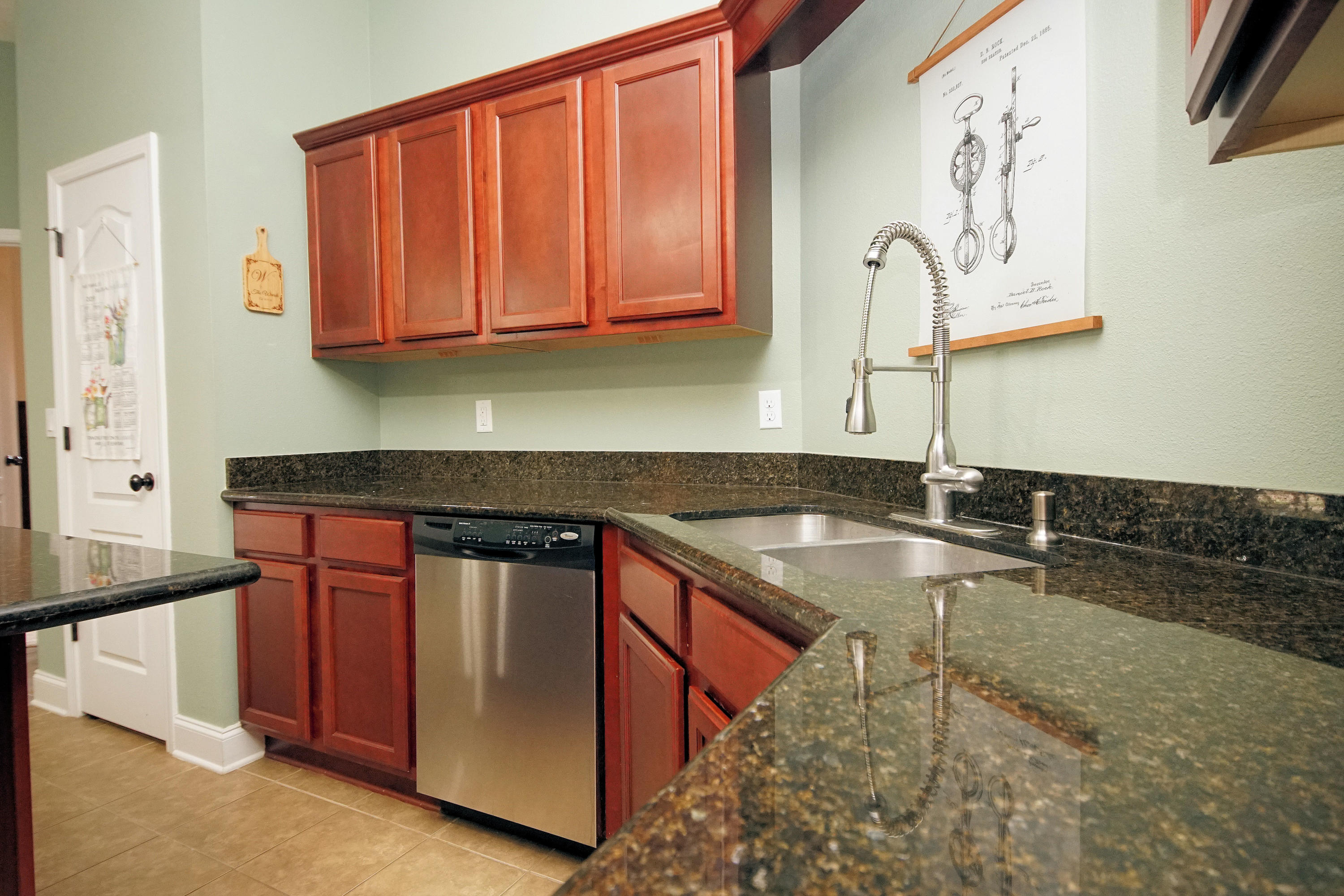 SILVER SPRINGS EST - Residential