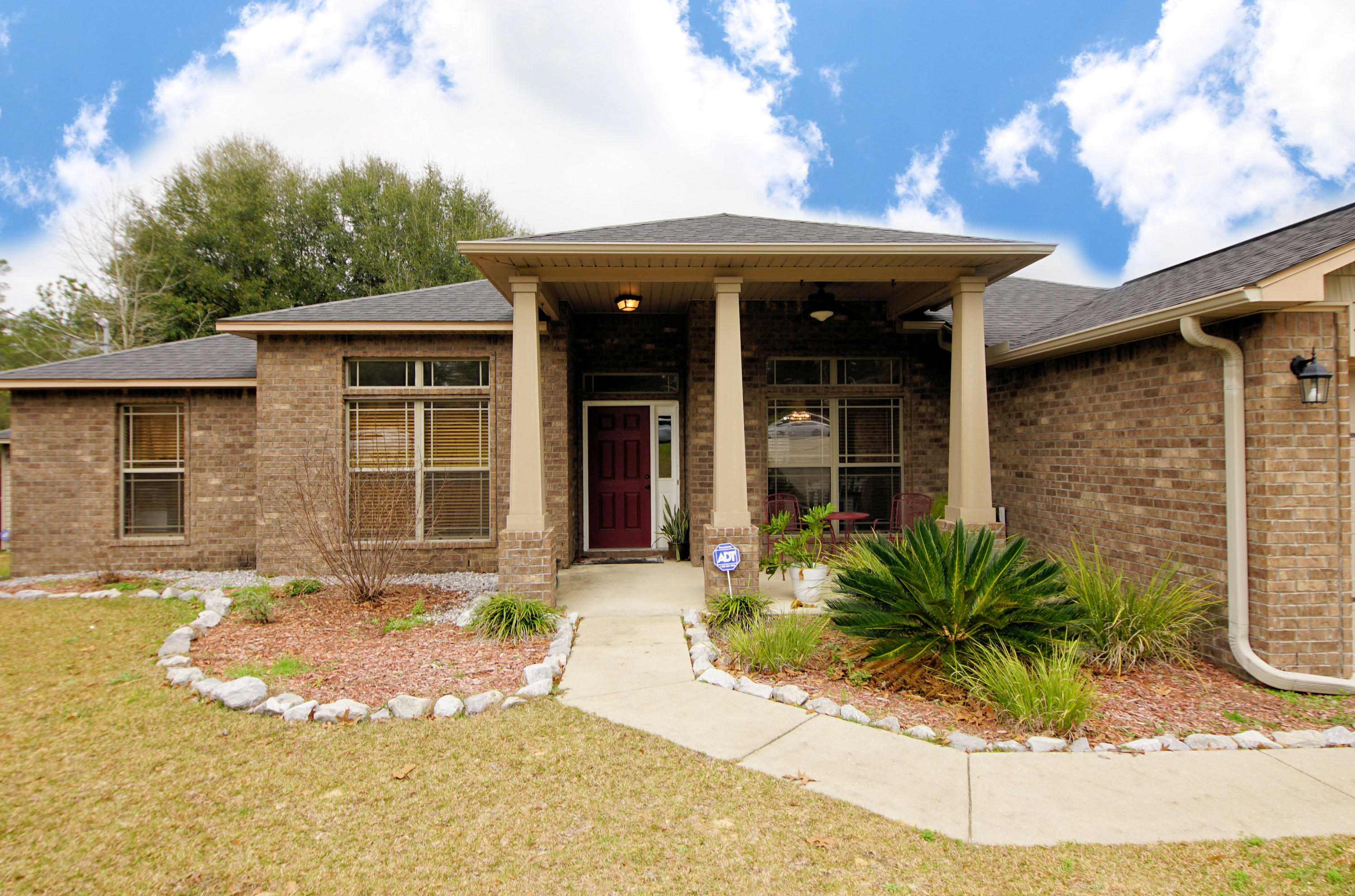 SILVER SPRINGS EST - Residential