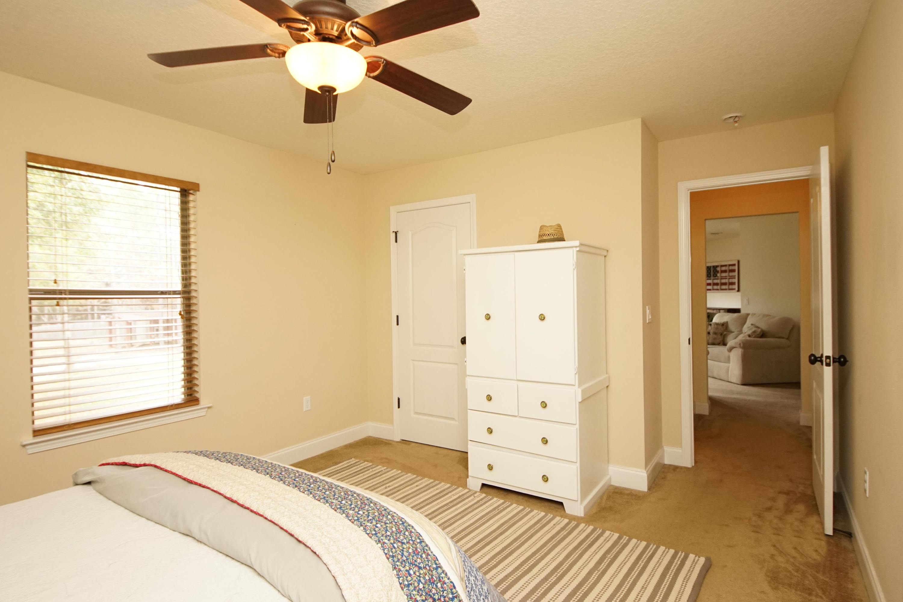 SILVER SPRINGS EST - Residential