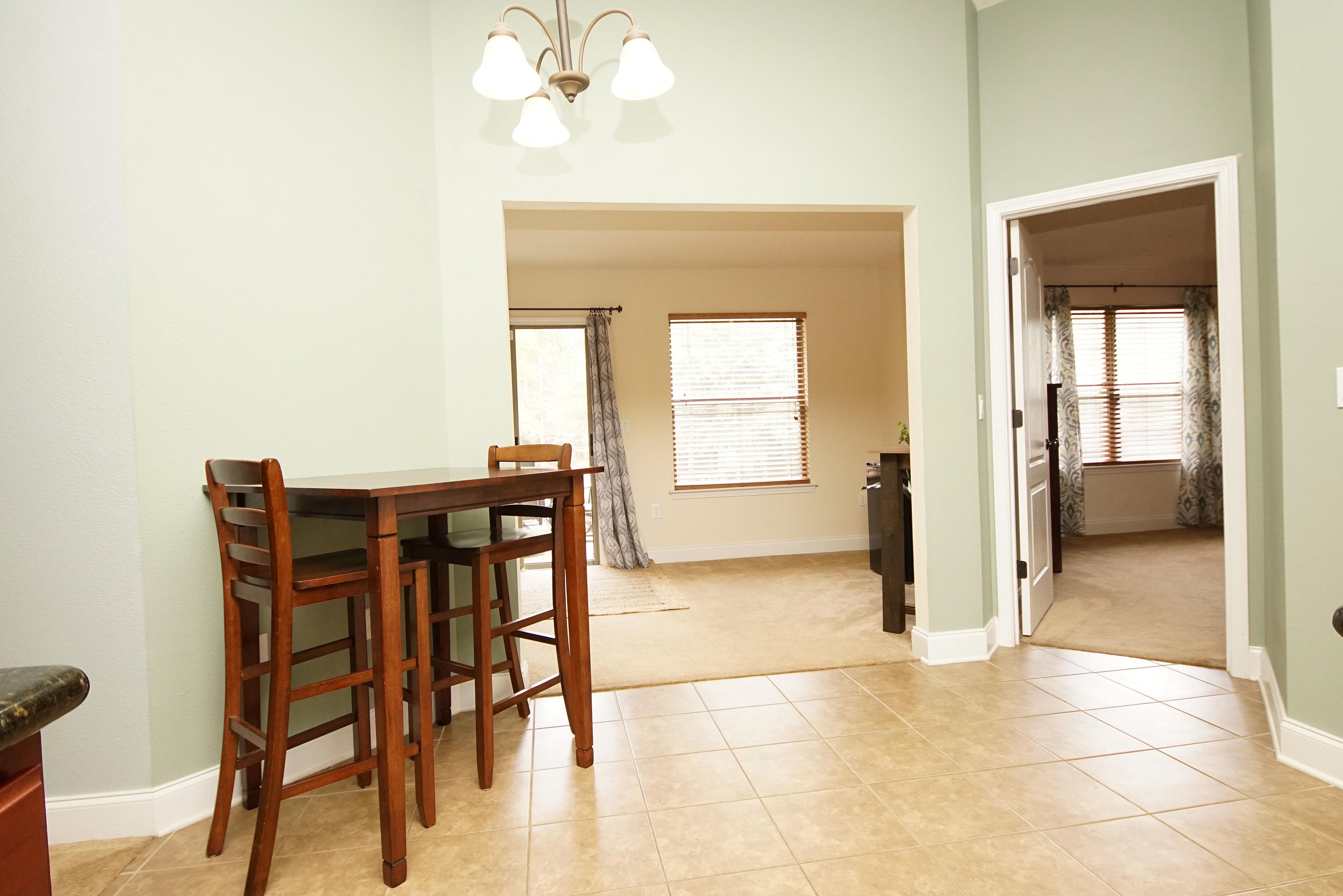 SILVER SPRINGS EST - Residential