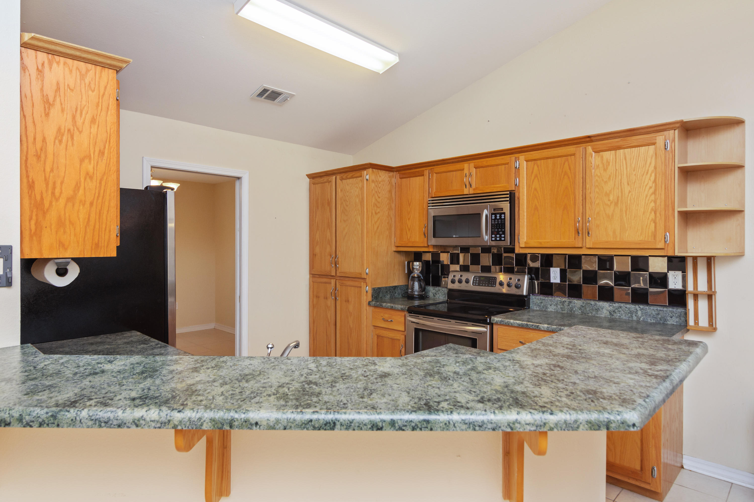 ROLLING HILLS - Residential