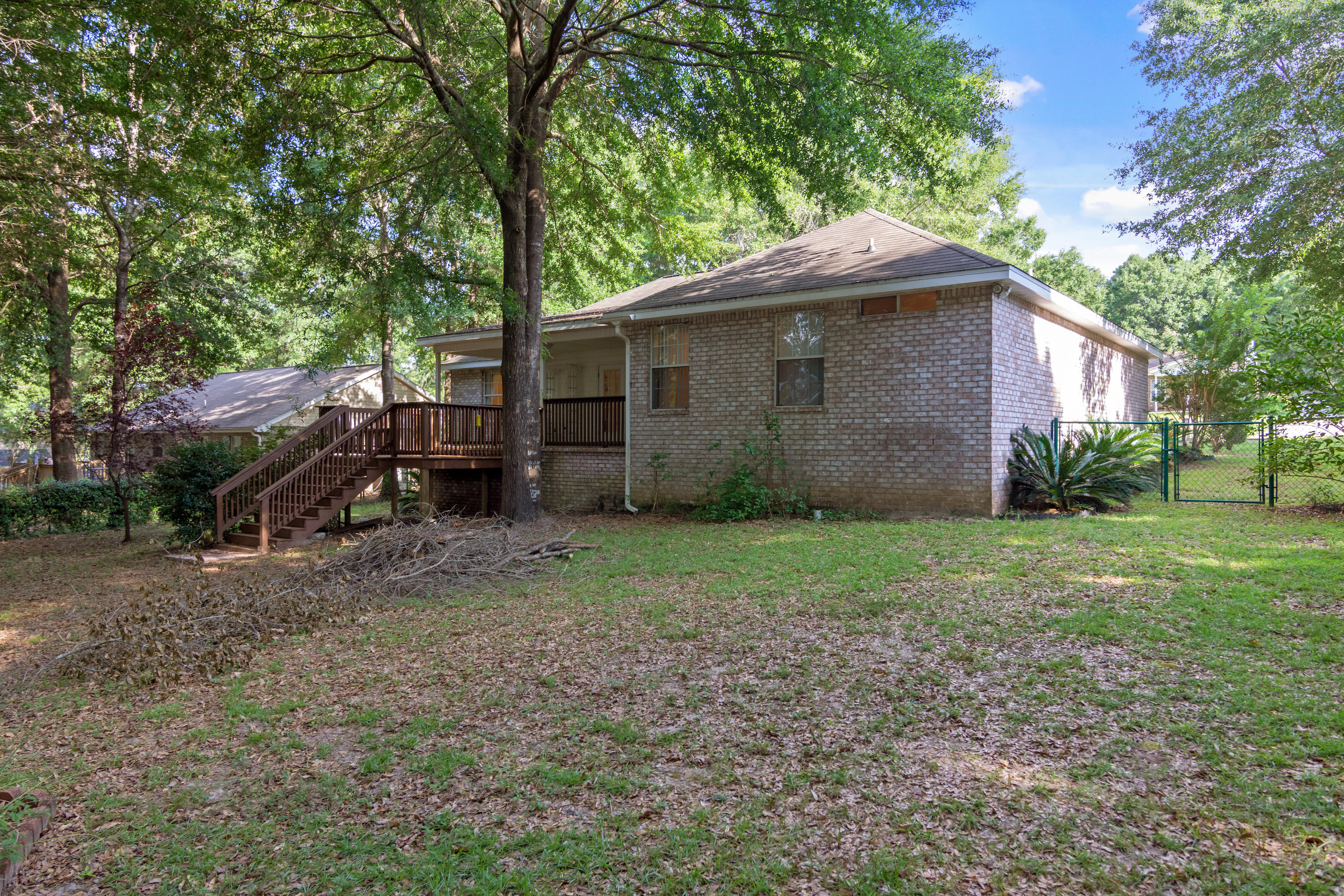 ROLLING HILLS - Residential