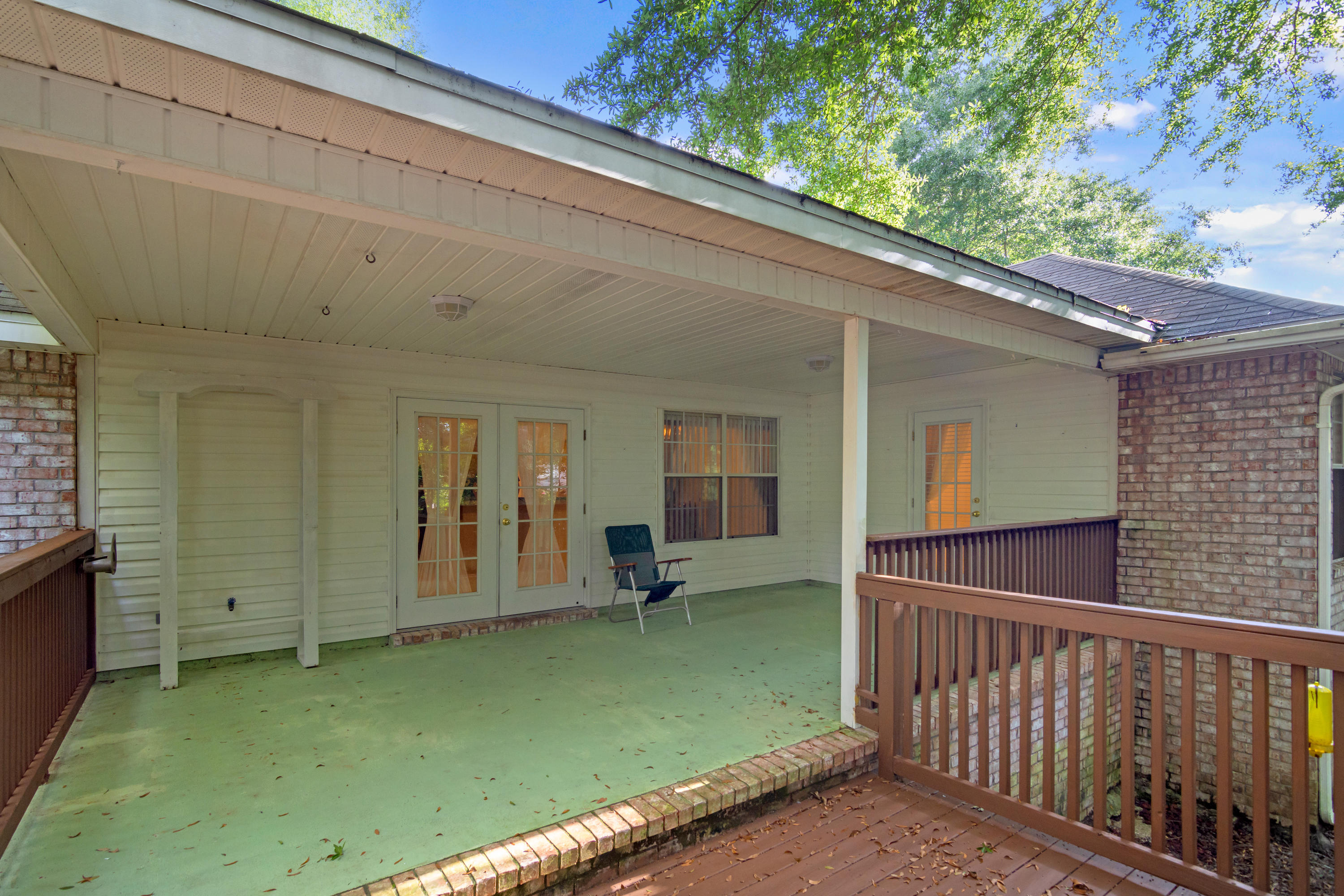 ROLLING HILLS - Residential