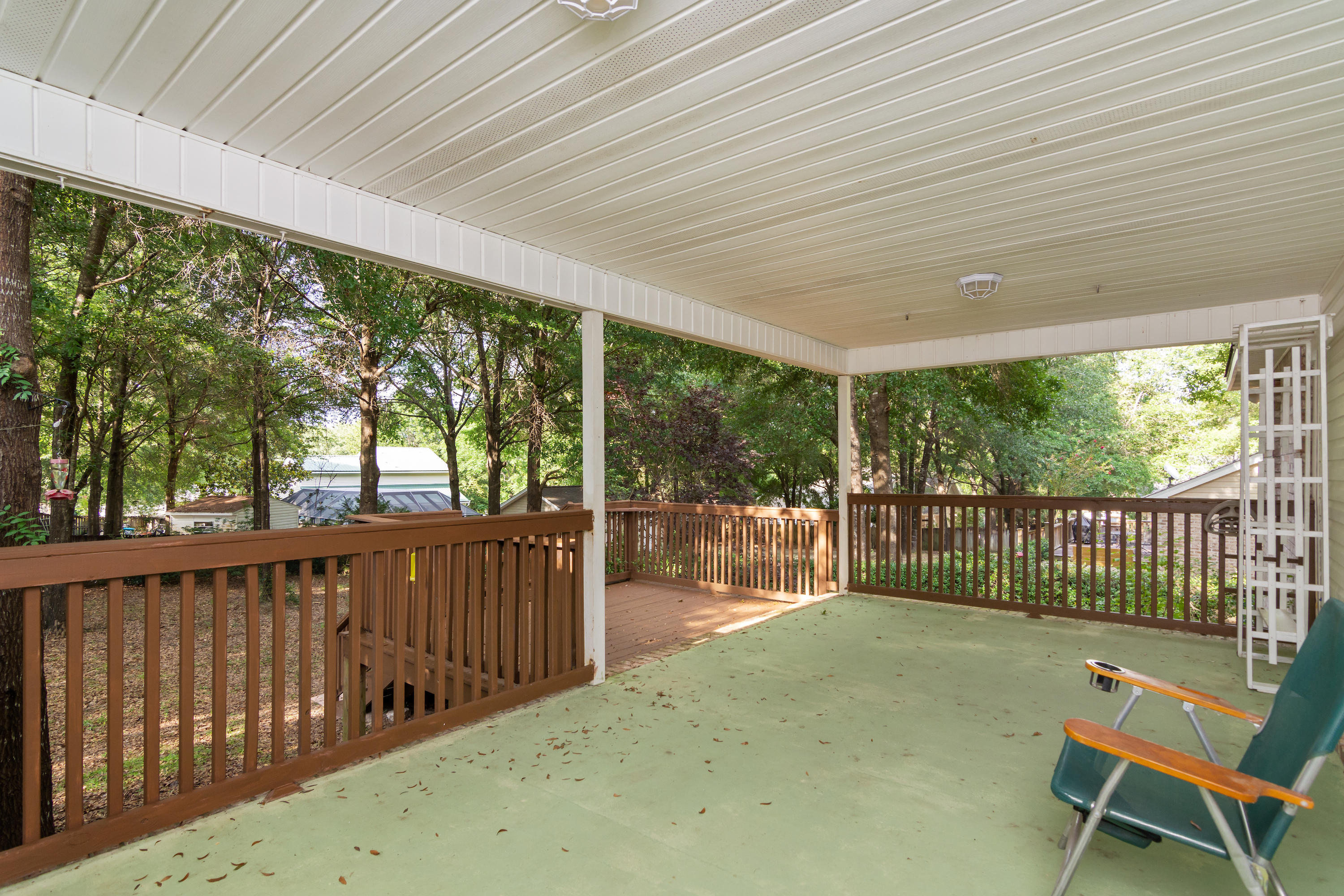 ROLLING HILLS - Residential