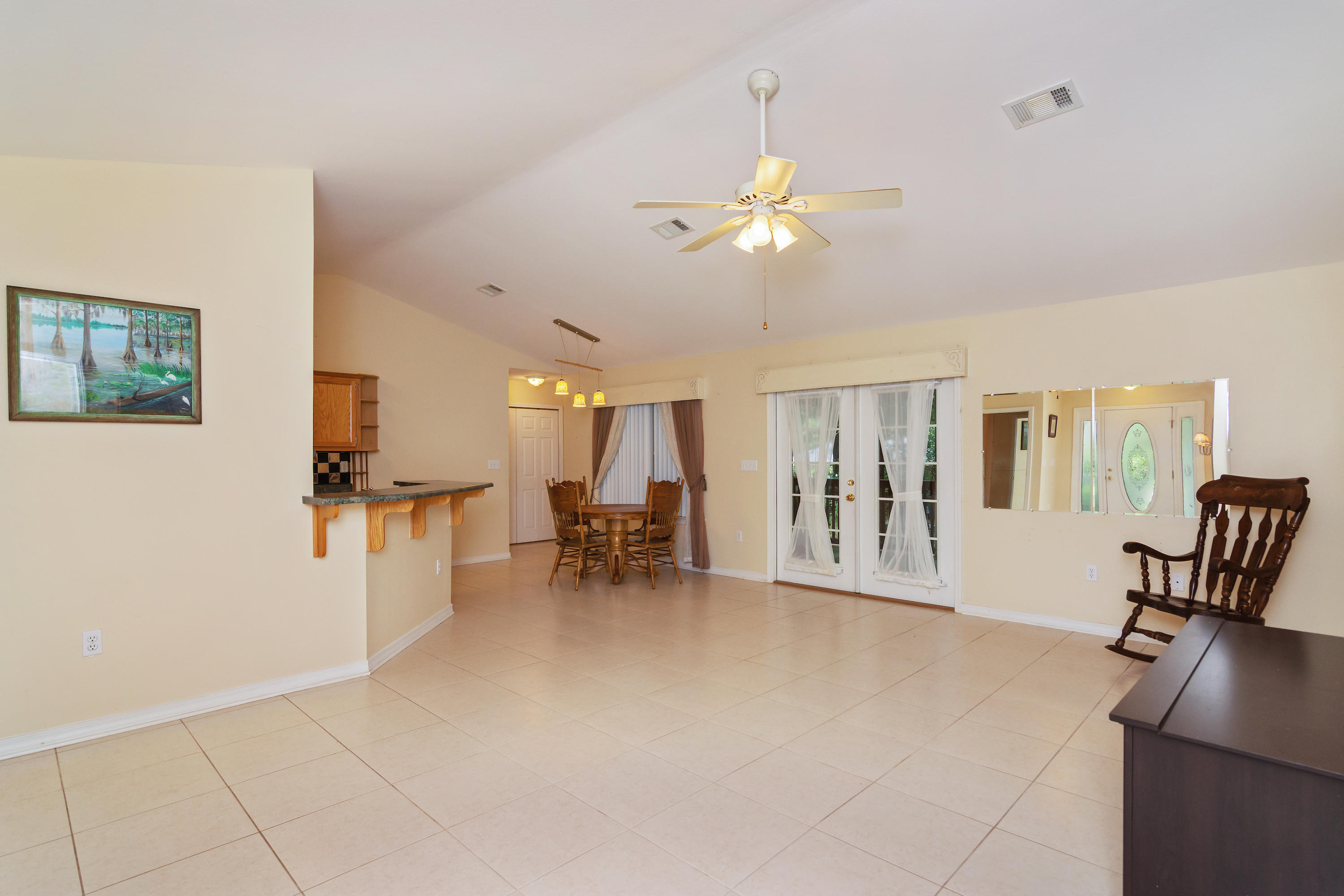 ROLLING HILLS - Residential