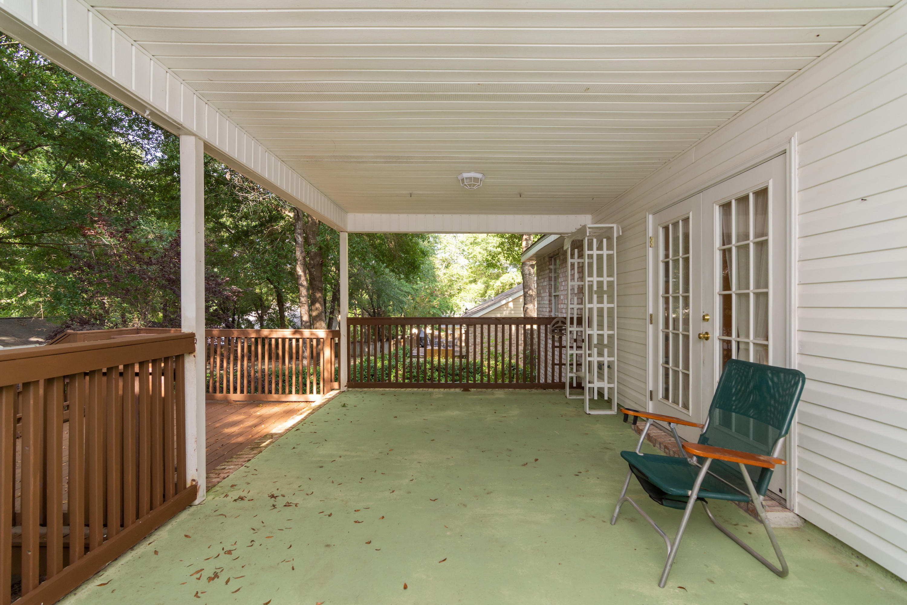 ROLLING HILLS - Residential