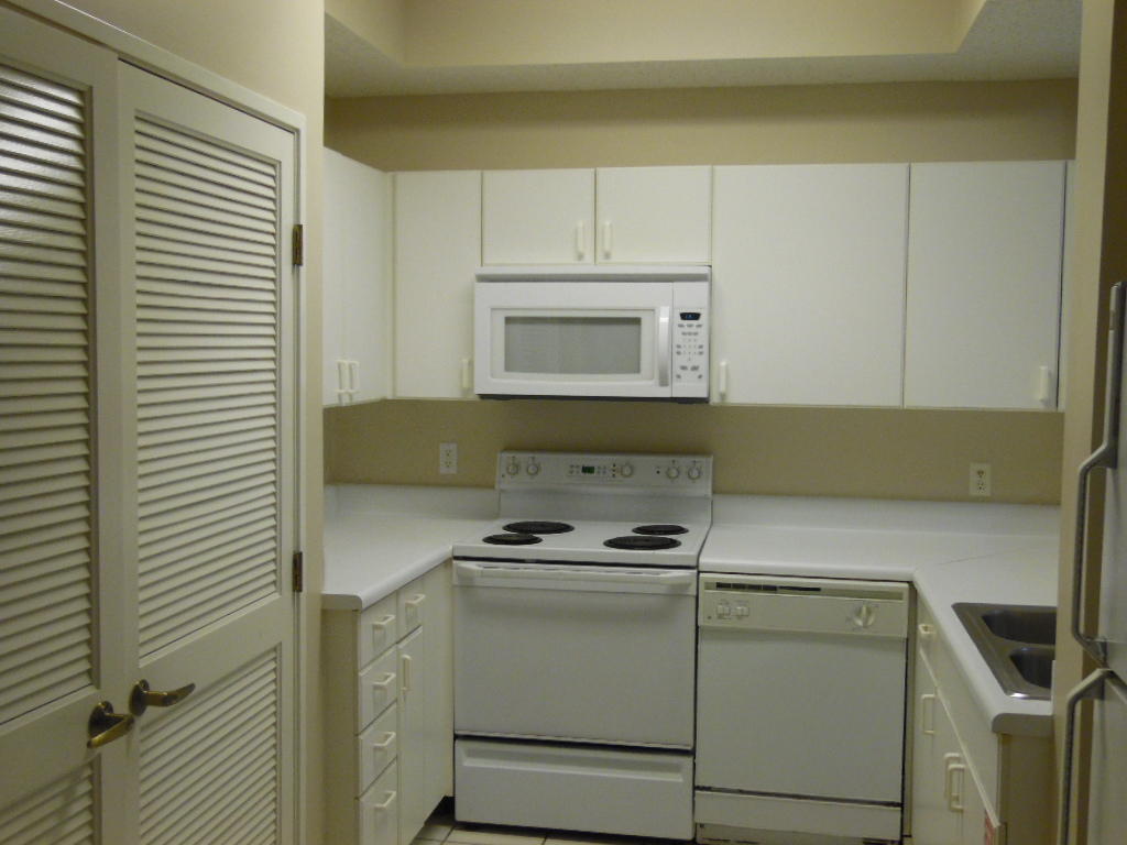 SUMMIT AT TOPS'L (THE) - Residential