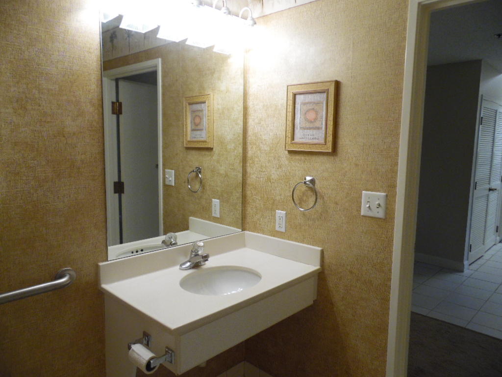 SUMMIT AT TOPS'L (THE) - Residential