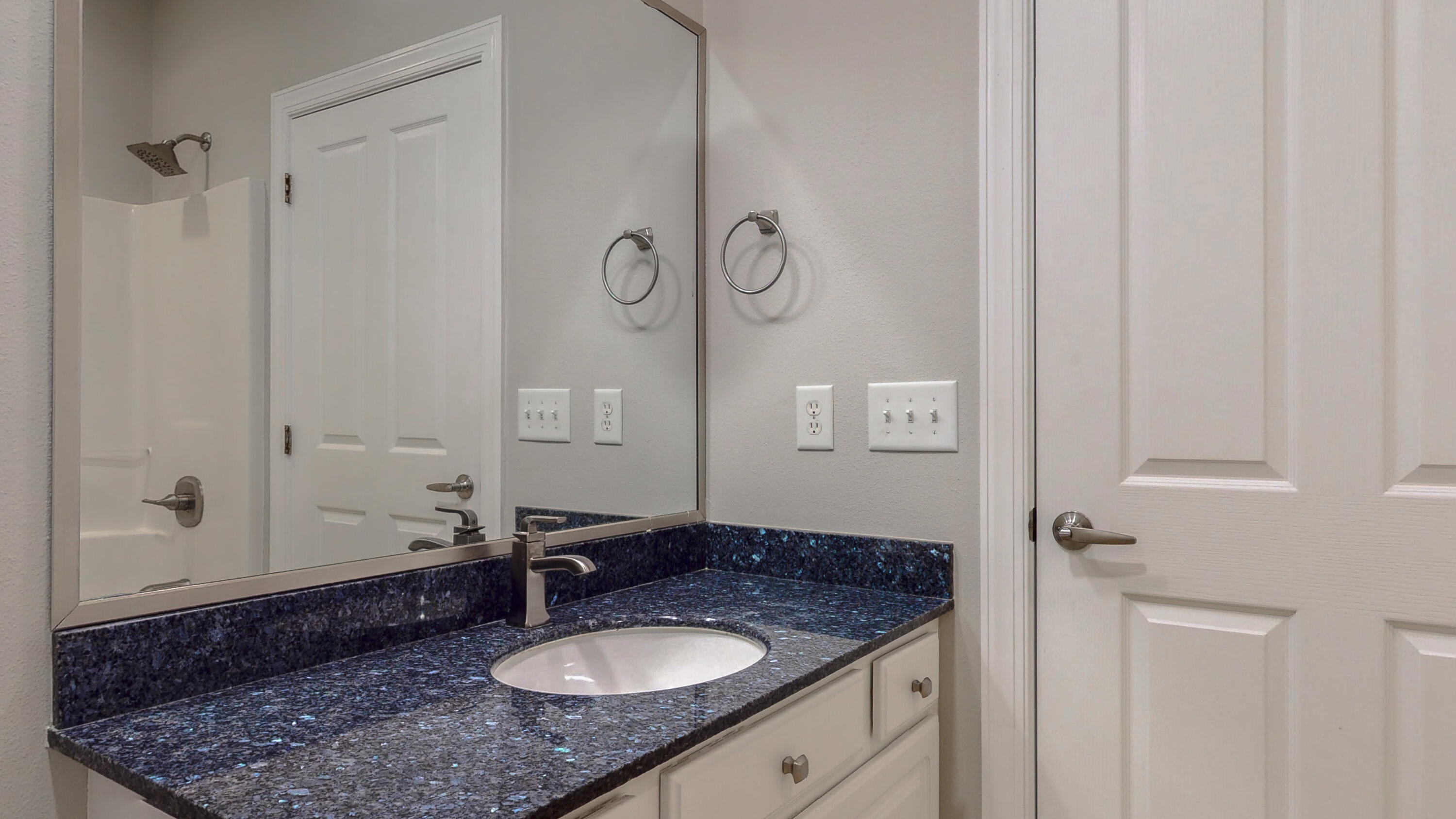 SOUTH HAVEN TOWNHOMES - Residential