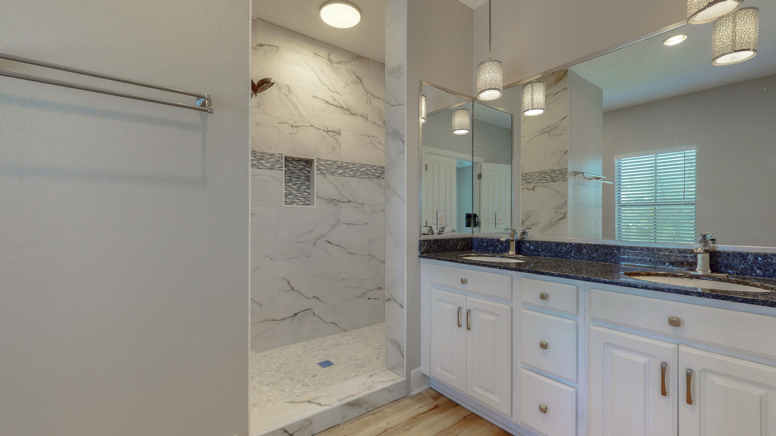 SOUTH HAVEN TOWNHOMES - Residential