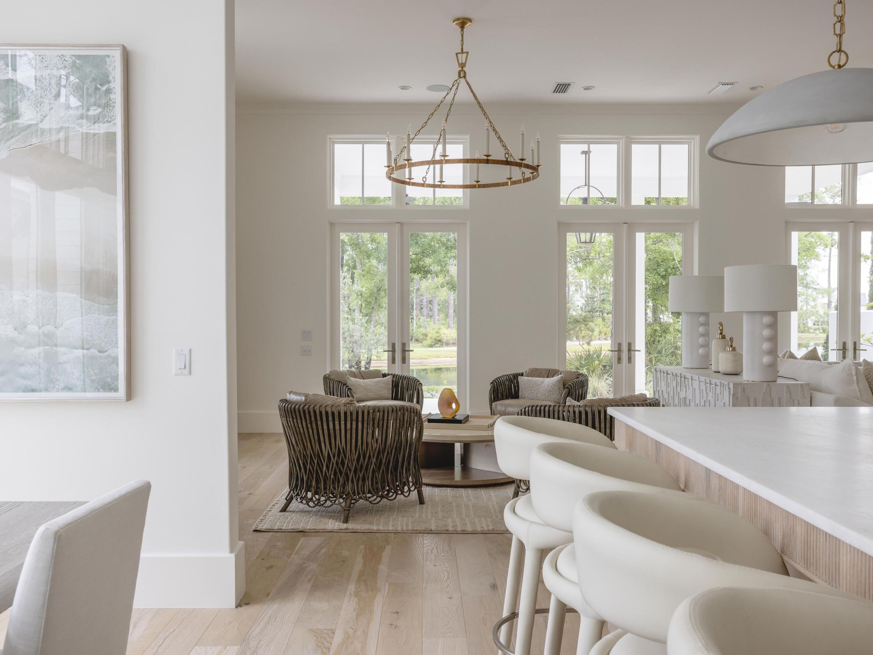 CHURCHILL OAKS - Residential