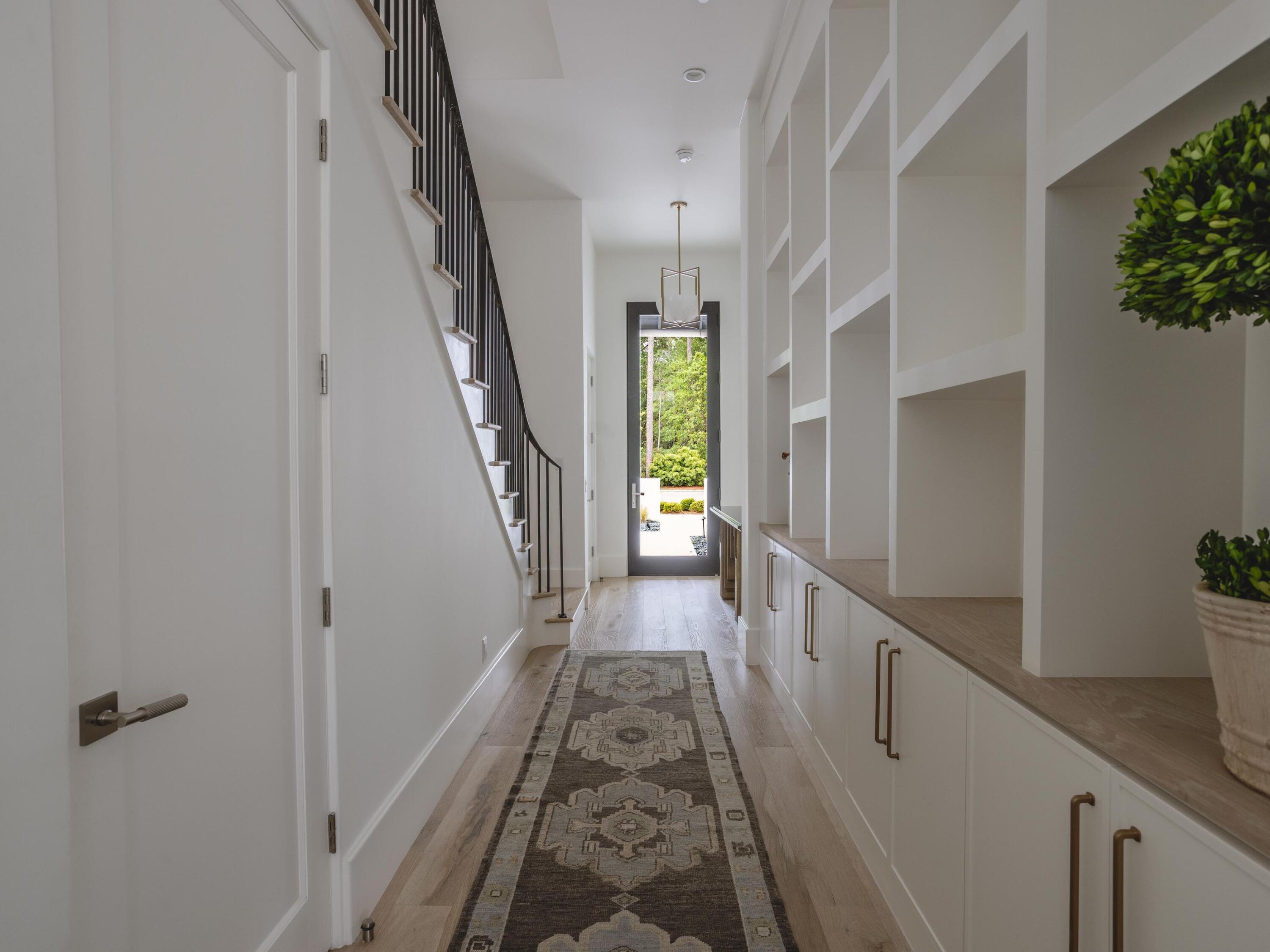 CHURCHILL OAKS - Residential