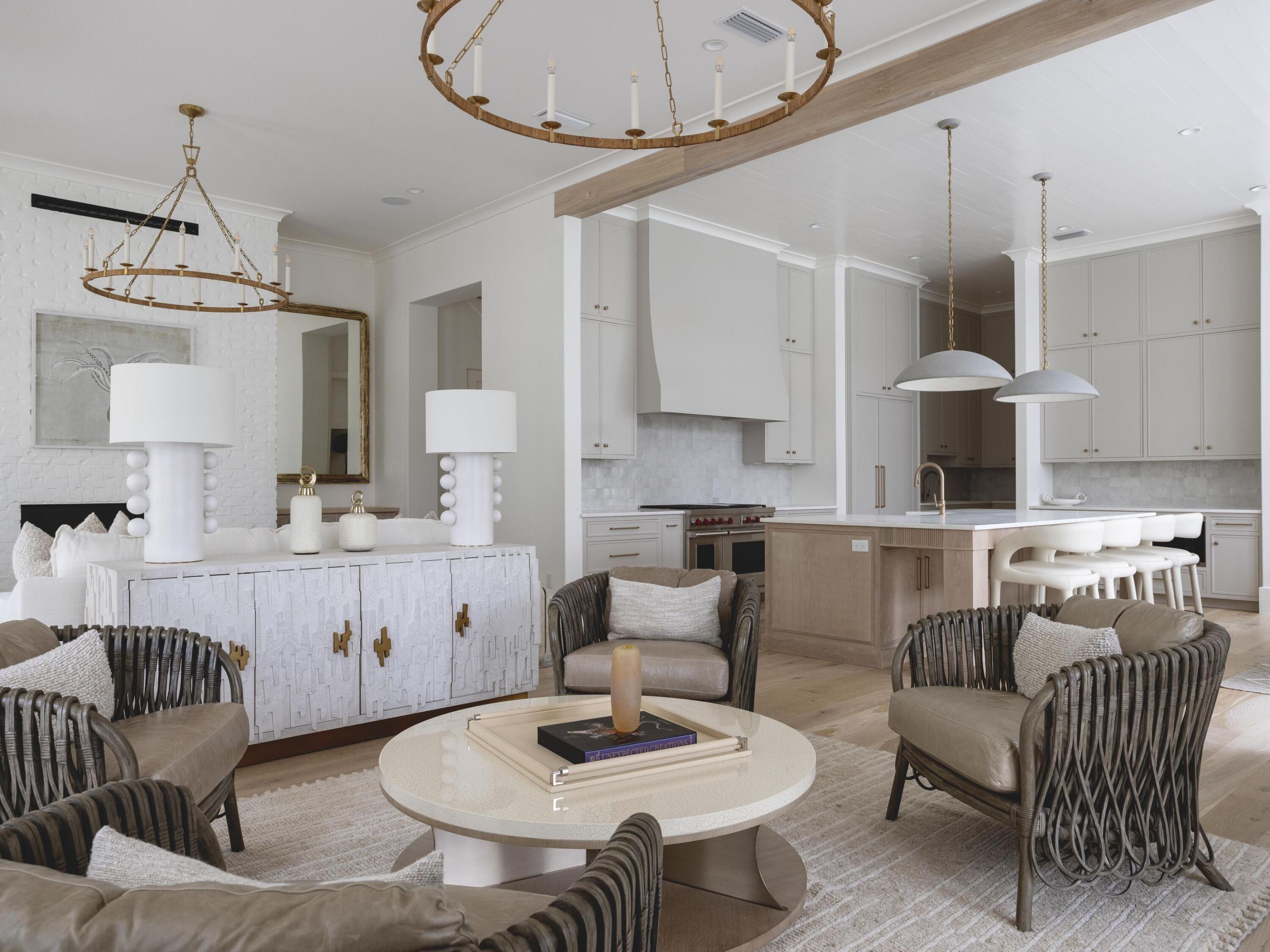 CHURCHILL OAKS - Residential