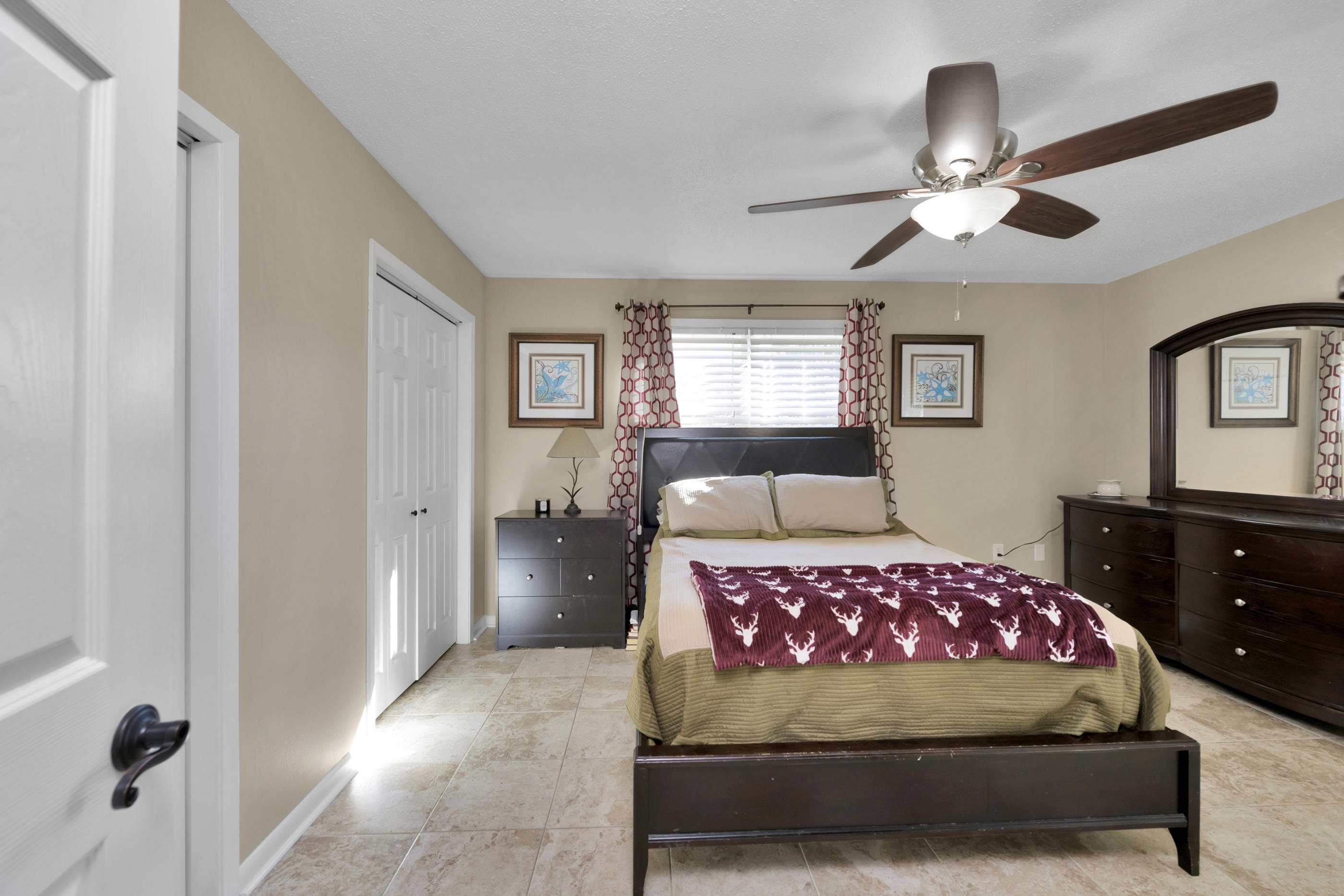 SHERWOOD FOREST - Residential