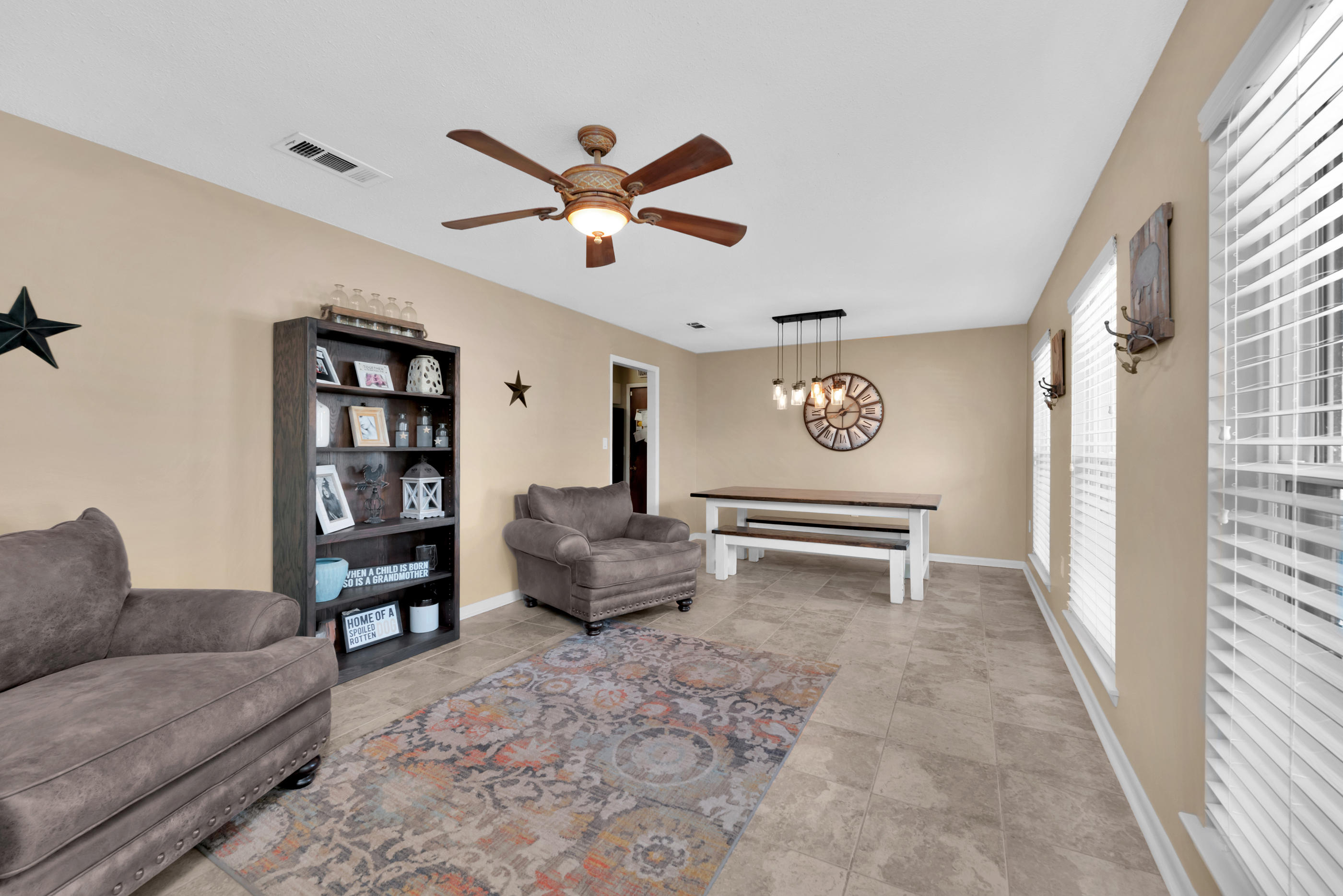 SHERWOOD FOREST - Residential