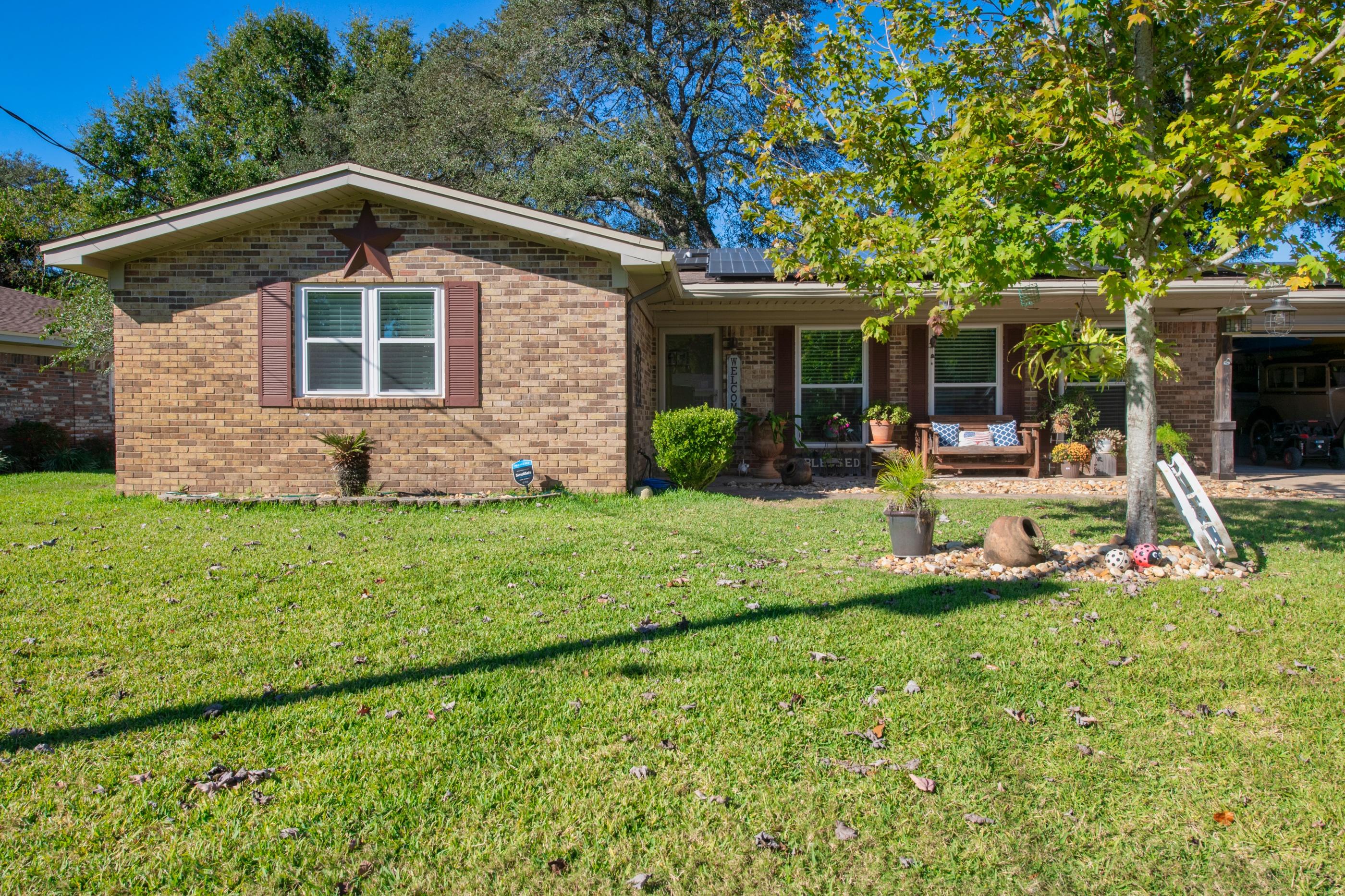 SHERWOOD FOREST - Residential