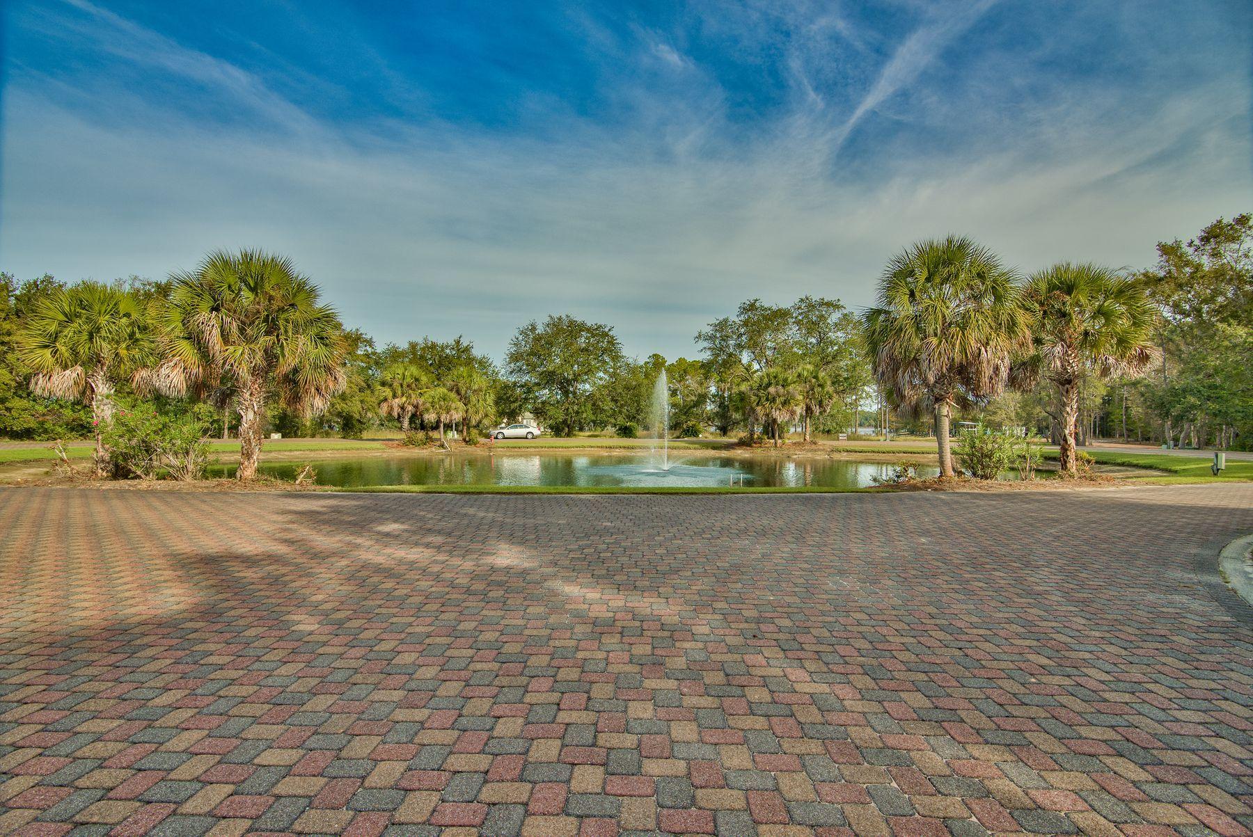 LAGRANGE COVE - Land