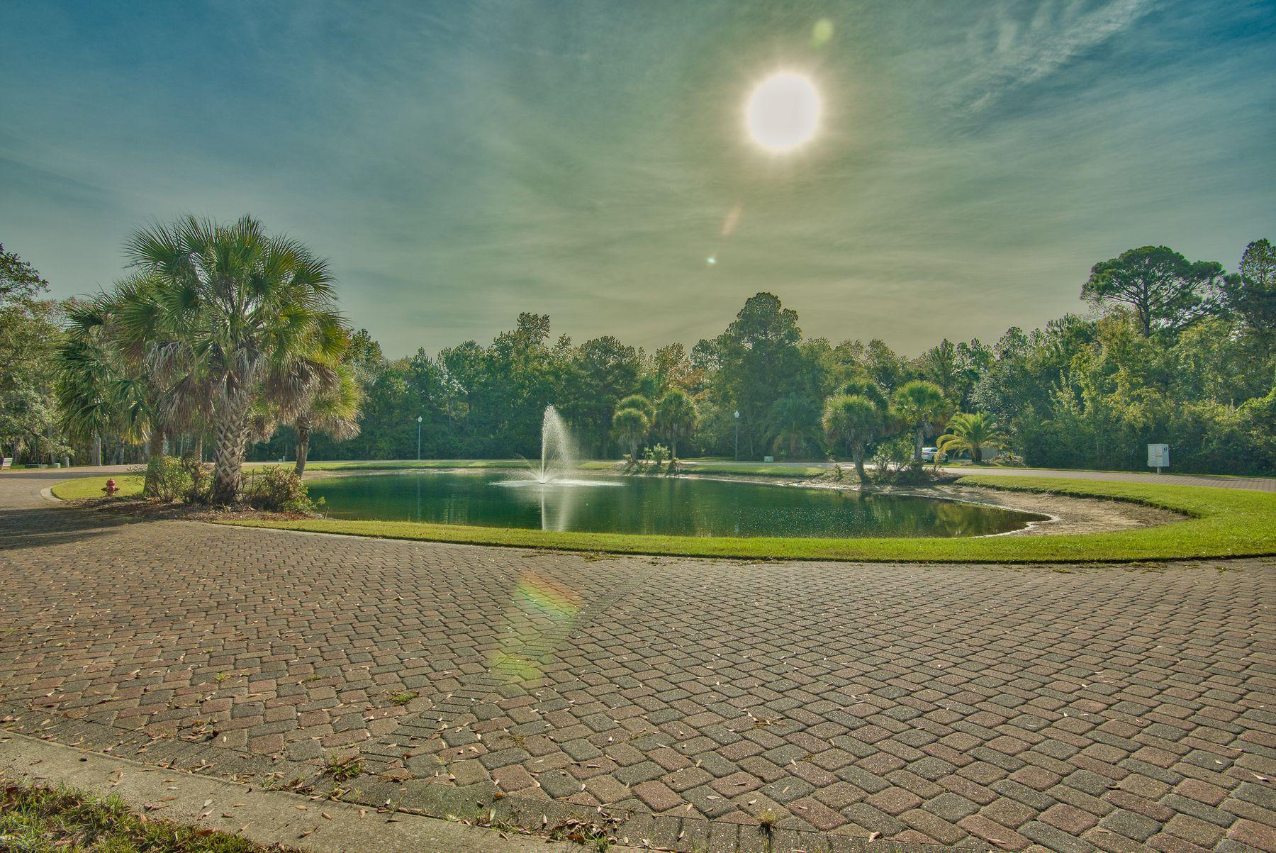 LAGRANGE COVE - Land