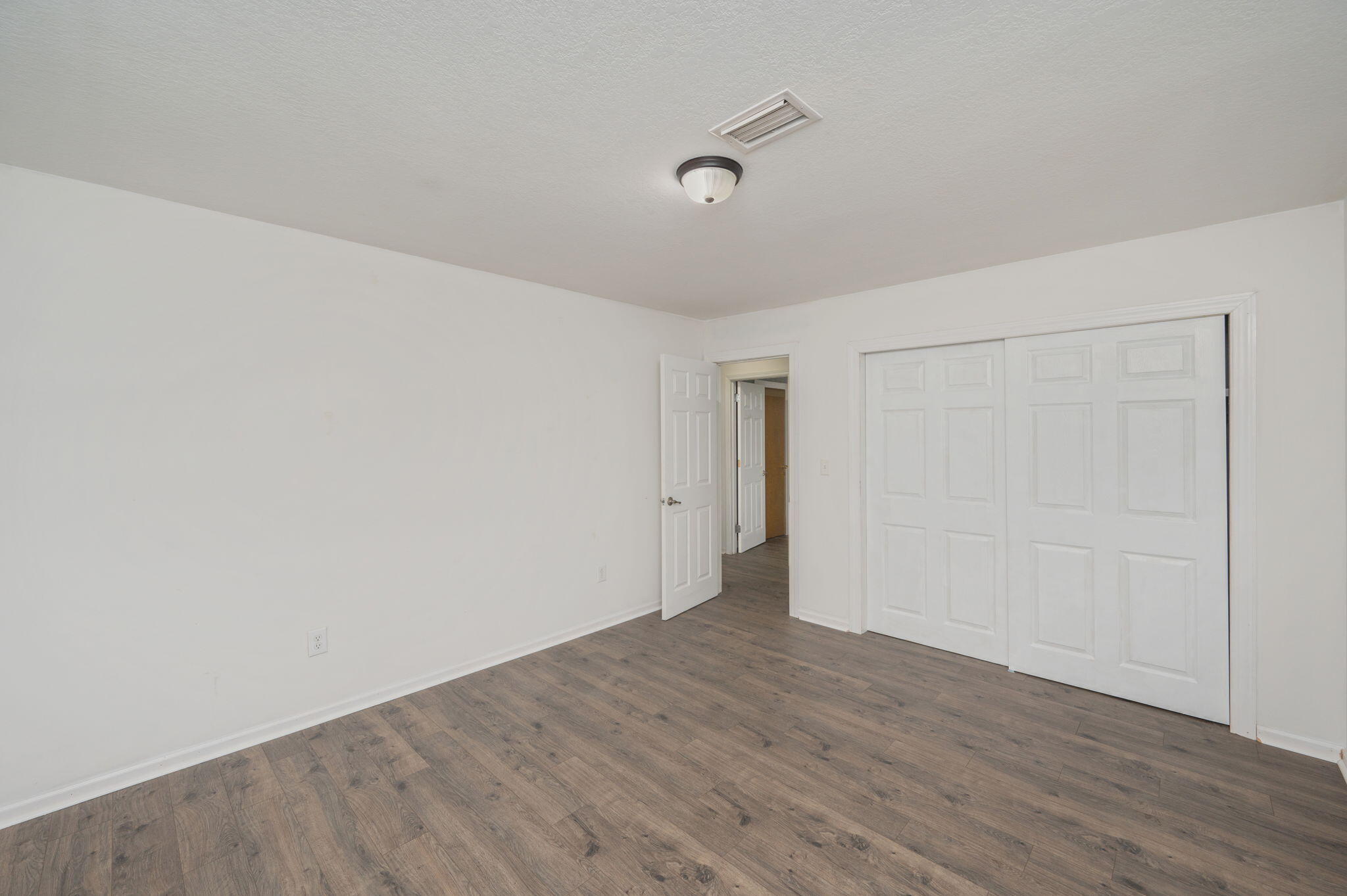METES & BOUNDS - Residential Lease