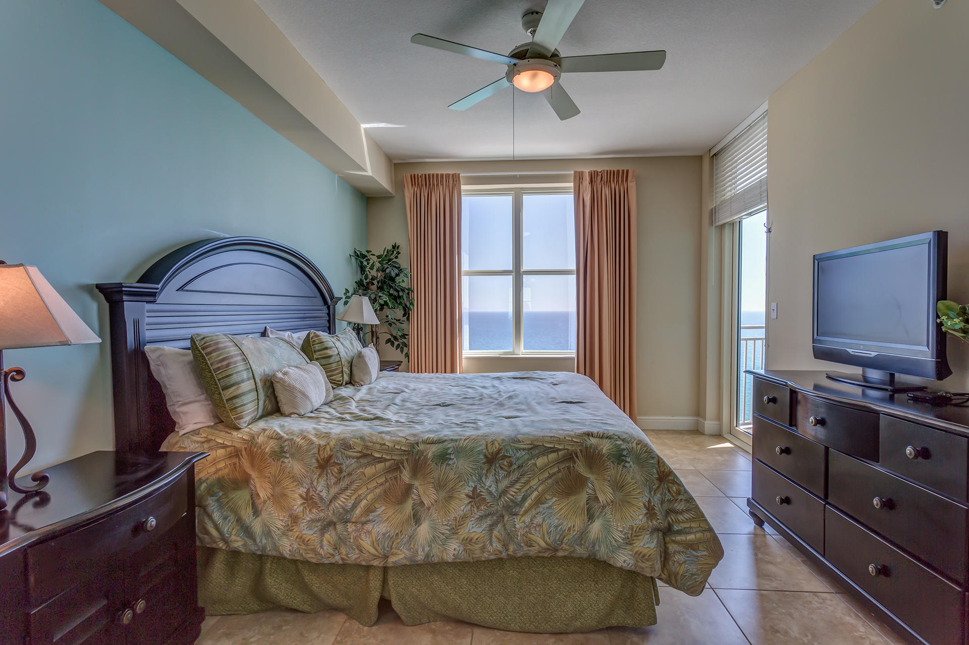 AQUA Beachside Resort - Residential