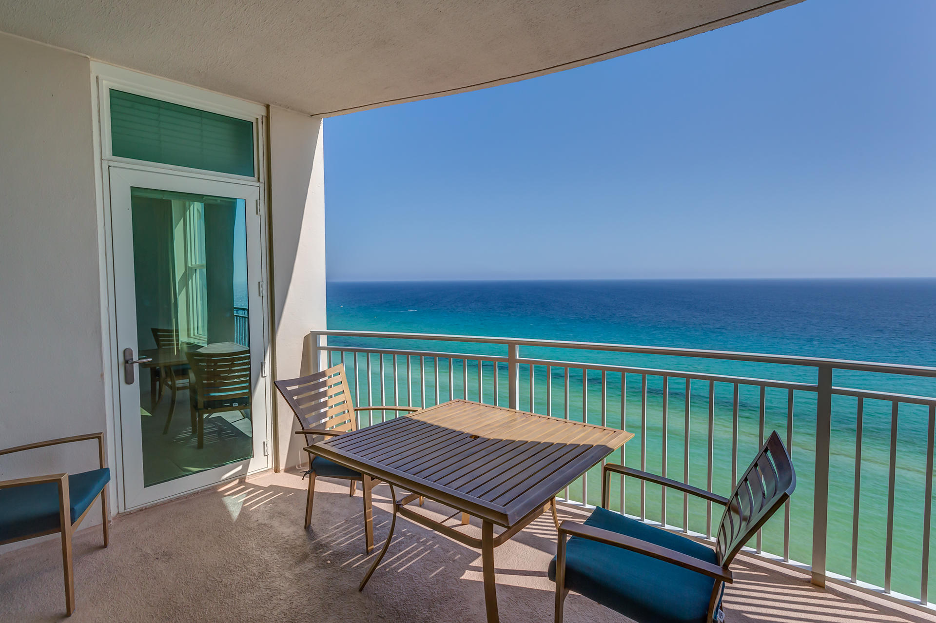 AQUA Beachside Resort - Residential